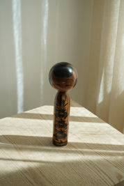 Vintage Kokeshi Doll No. 257 from Japan – Handmade | H 24 cm