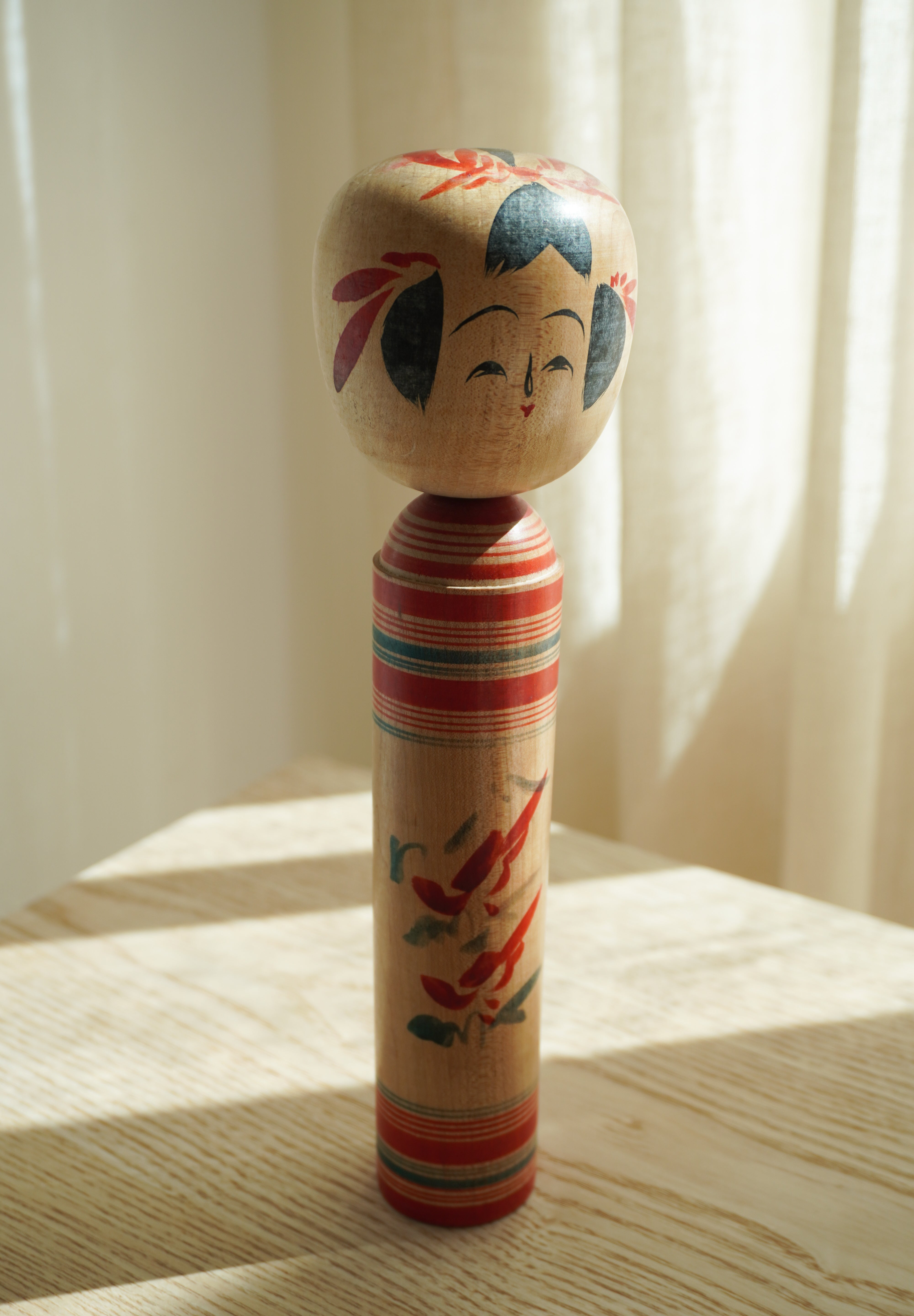 Vintage Kokeshi Dukke Nr. 259 fra Japan – Håndlavet | H 25 cm