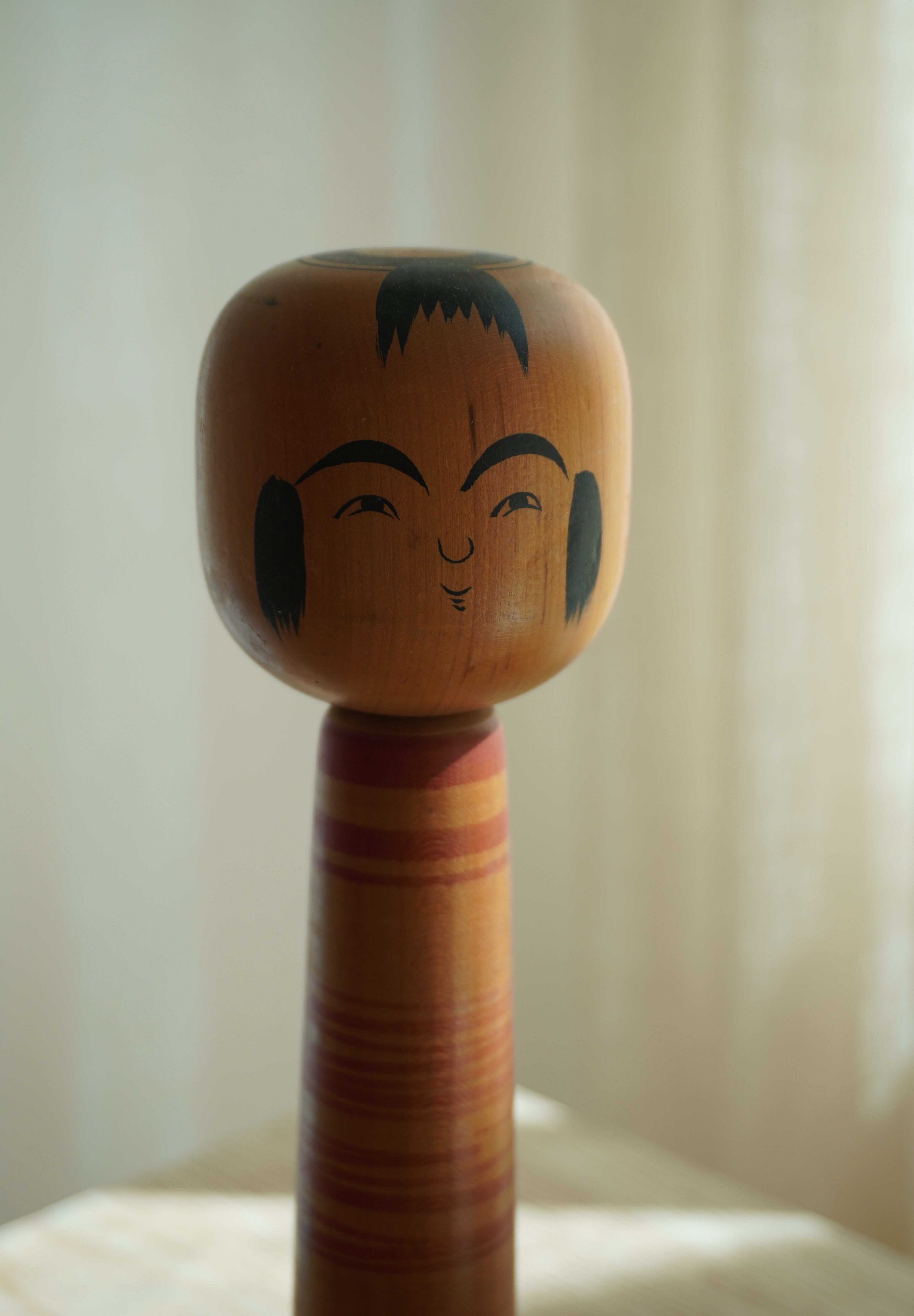 Vintage Kokeshi Dukke Nr. 258 fra Japan – Håndlavet | H 24 cm
