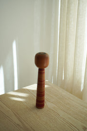 Vintage Kokeshi Dukke Nr. 258 fra Japan – Håndlavet | H 24 cm