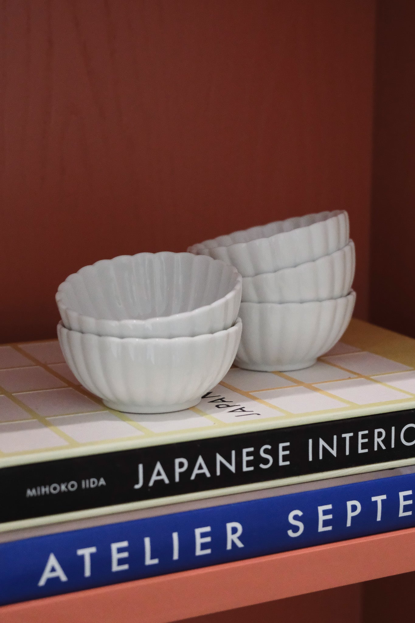 Japansk blomsterformet skål | Hvid