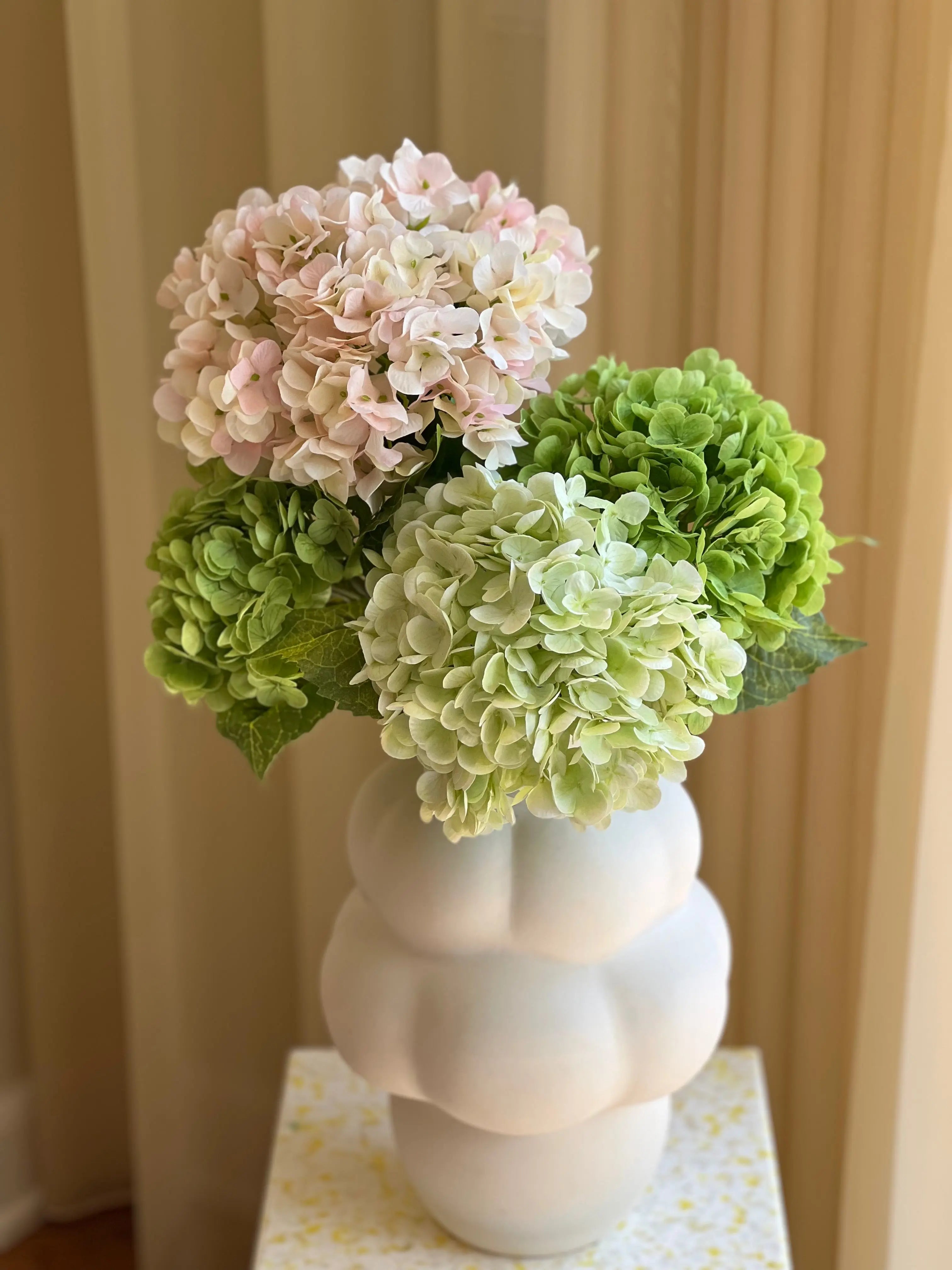 Delicate Hydrangea Harmony Bouquet Studio Hafnia