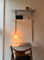 Detra Aluminium Workspace – Væghængt Skrivebord (800 × 400 mm) Detra