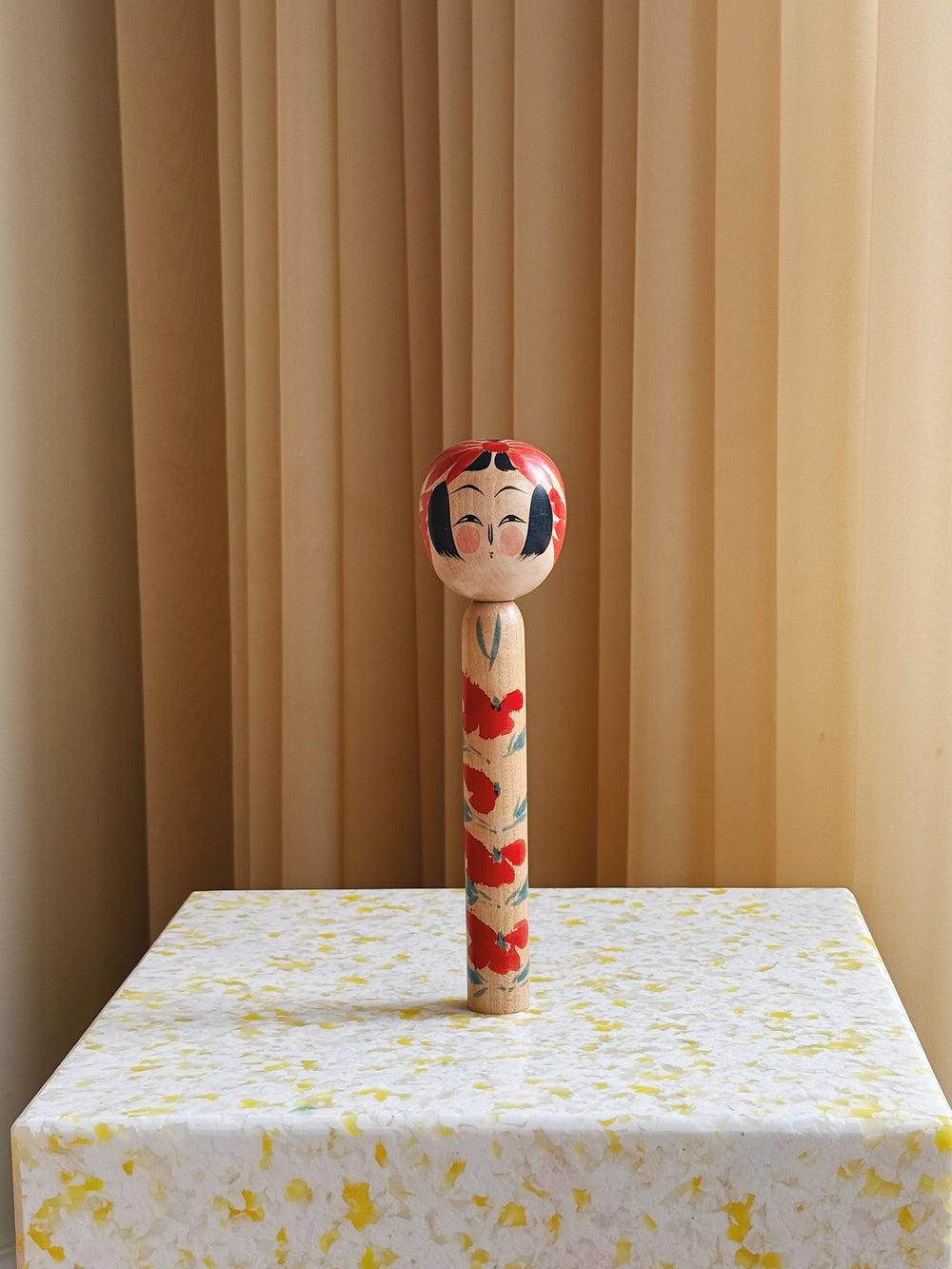 Vintage Kokeshi Dukke Nr. 209 fra Japan – Håndlavet | H21 cm Studio Hafnia