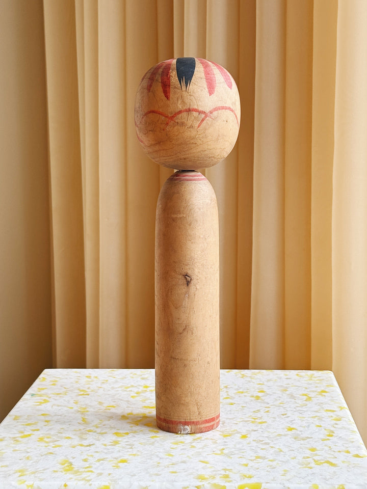 Vintage Kokeshi Dukke Nr. 198 fra Japan – Håndlavet | H30,5 cm Studio Hafnia