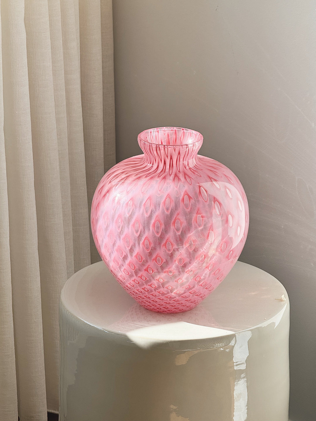 Vintage Murano Vase i Pink med Geometrisk Mønster | H28 cm Studio Hafnia