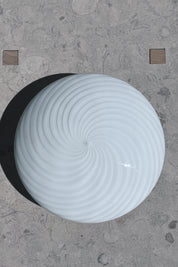 White Murano swirl ceiling lamp seen from above with spiral pattern, Ø27 cm