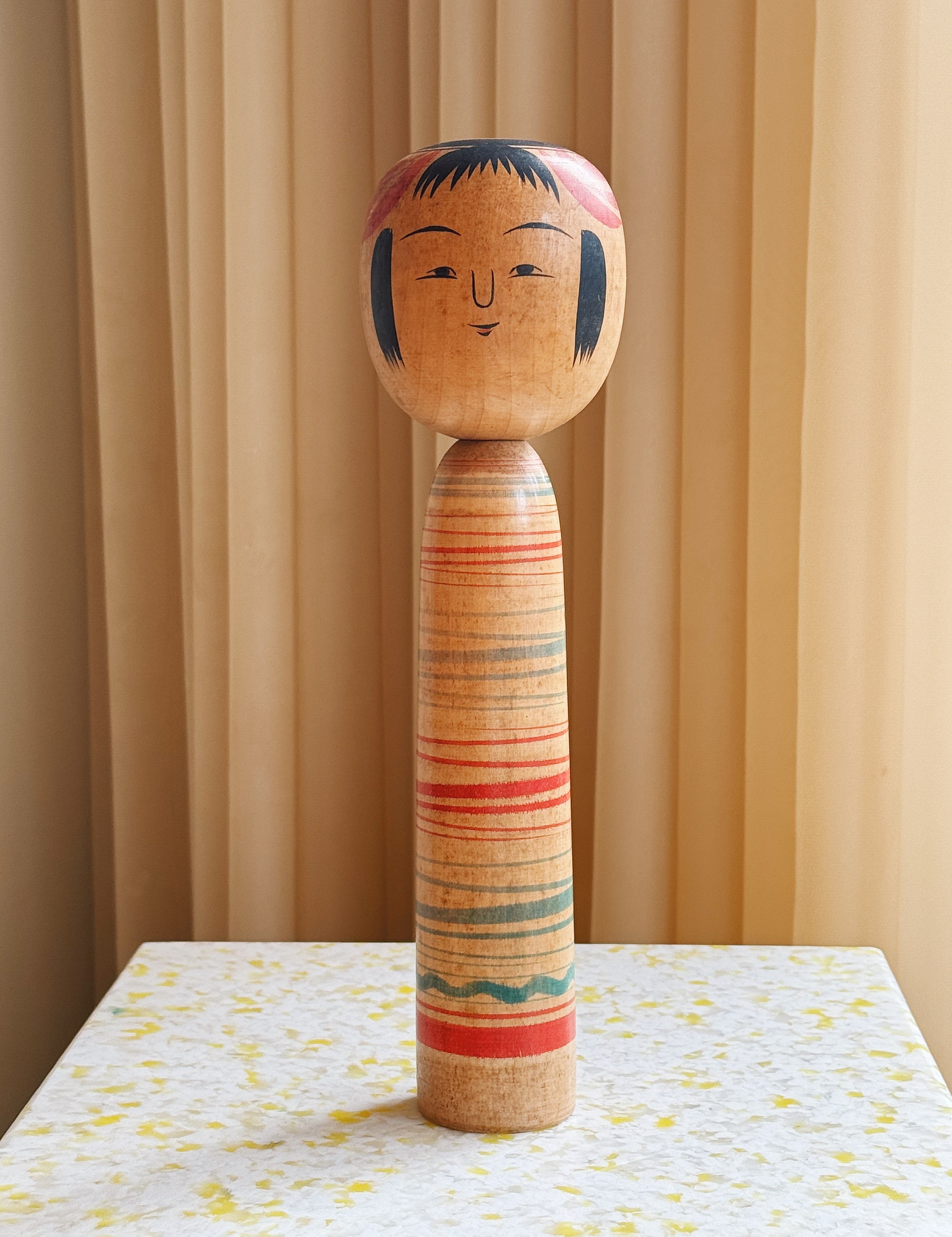 Vintage Kokeshi Dukke Nr. 176 fra Japan – Håndlavet | H30 cm Studio Hafnia