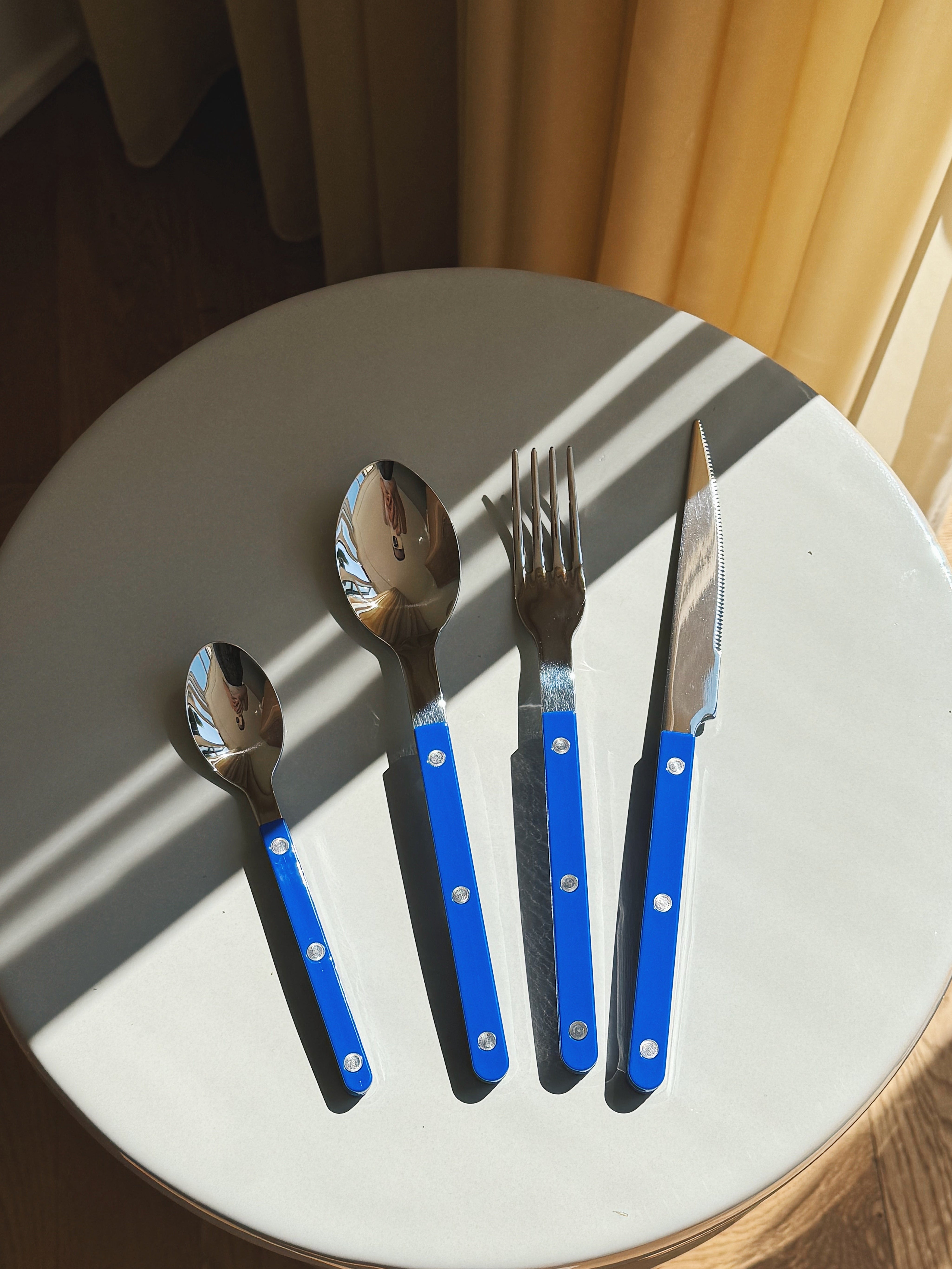 Bistrot Solid Bestiksæt 4 dele | Lapis Blue (Blå) Sabre Paris