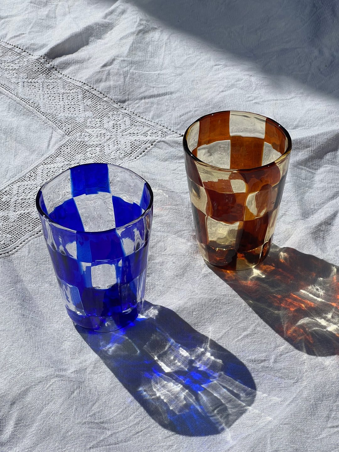Håndblæst Murano Glas med skaktern i lysebrun/karamel og mørkebrun Murano