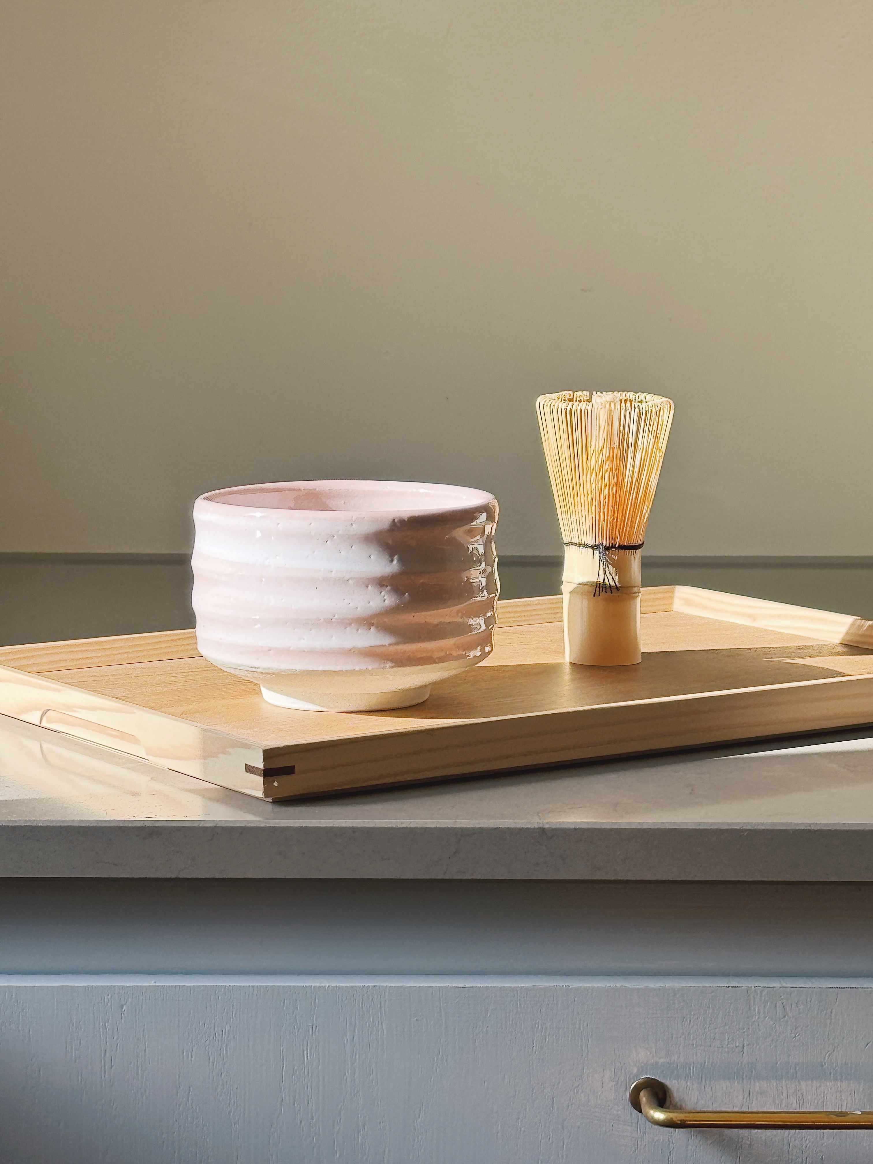 Matchaskål i Rosa Keramik | Mino Ware fra Japan – Ø 11 cm Studio Hafnia