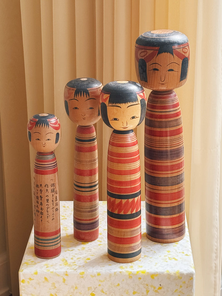 Vintage Kokeshi Dukke Nr. 206 fra Japan – Håndlavet | H25,5 cm Studio Hafnia