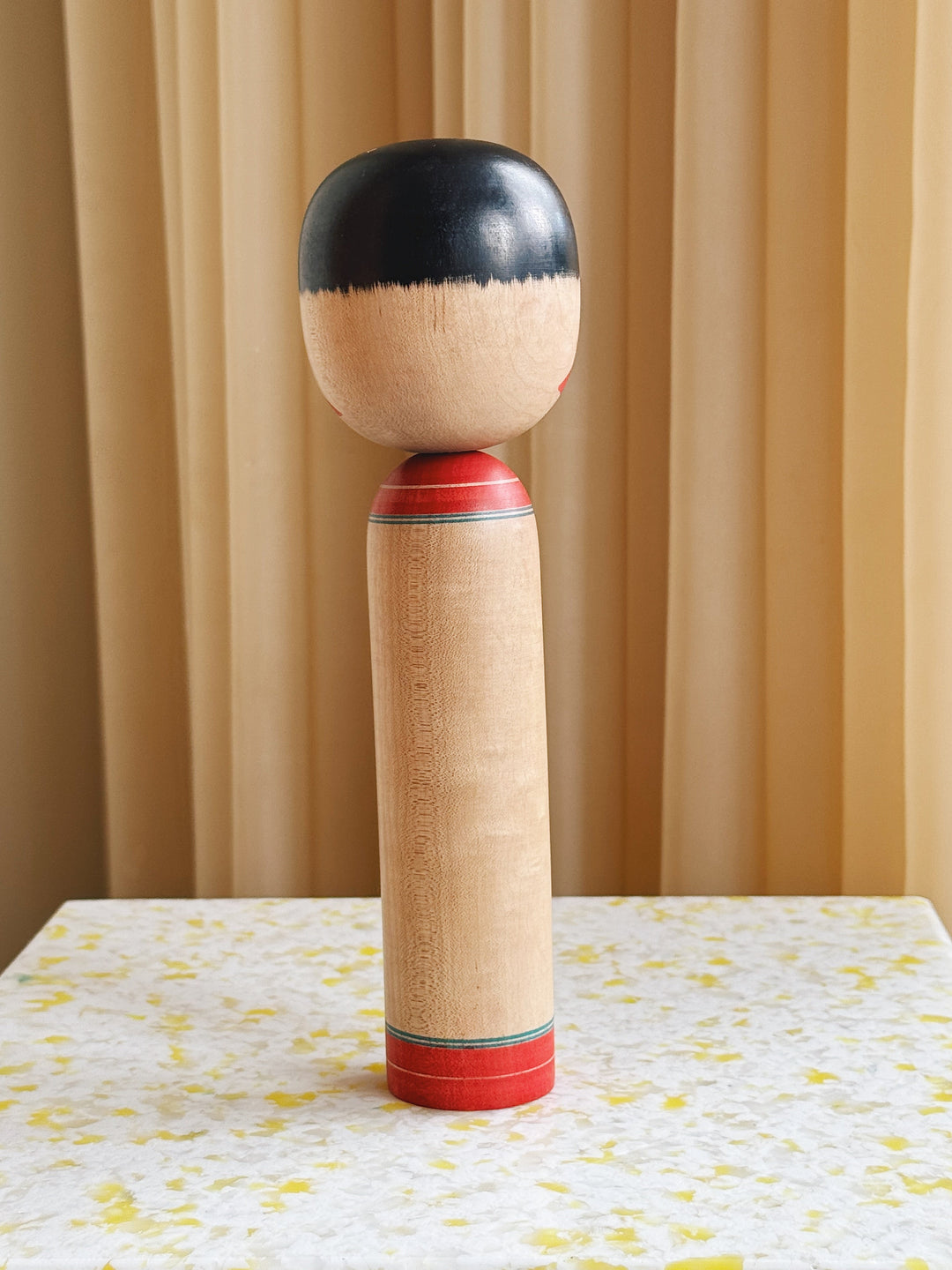 Vintage Kokeshi Dukke Nr. 195 fra Japan – Håndlavet | H24,5 cm Studio Hafnia
