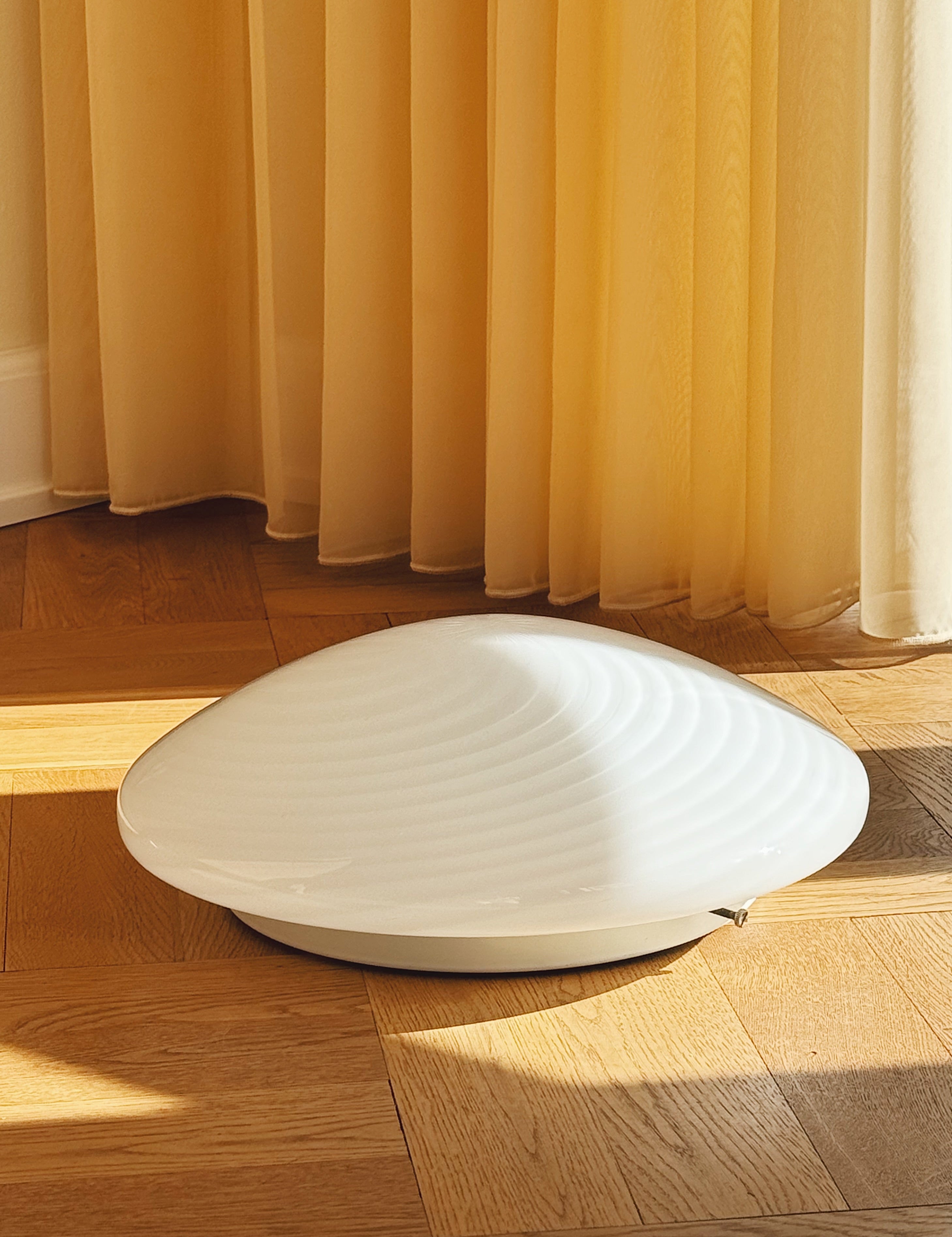 Vintage Murano Plafond Loftslampe i Hvidt Swirl Glas | Ø33 cm, H14 cm Murano