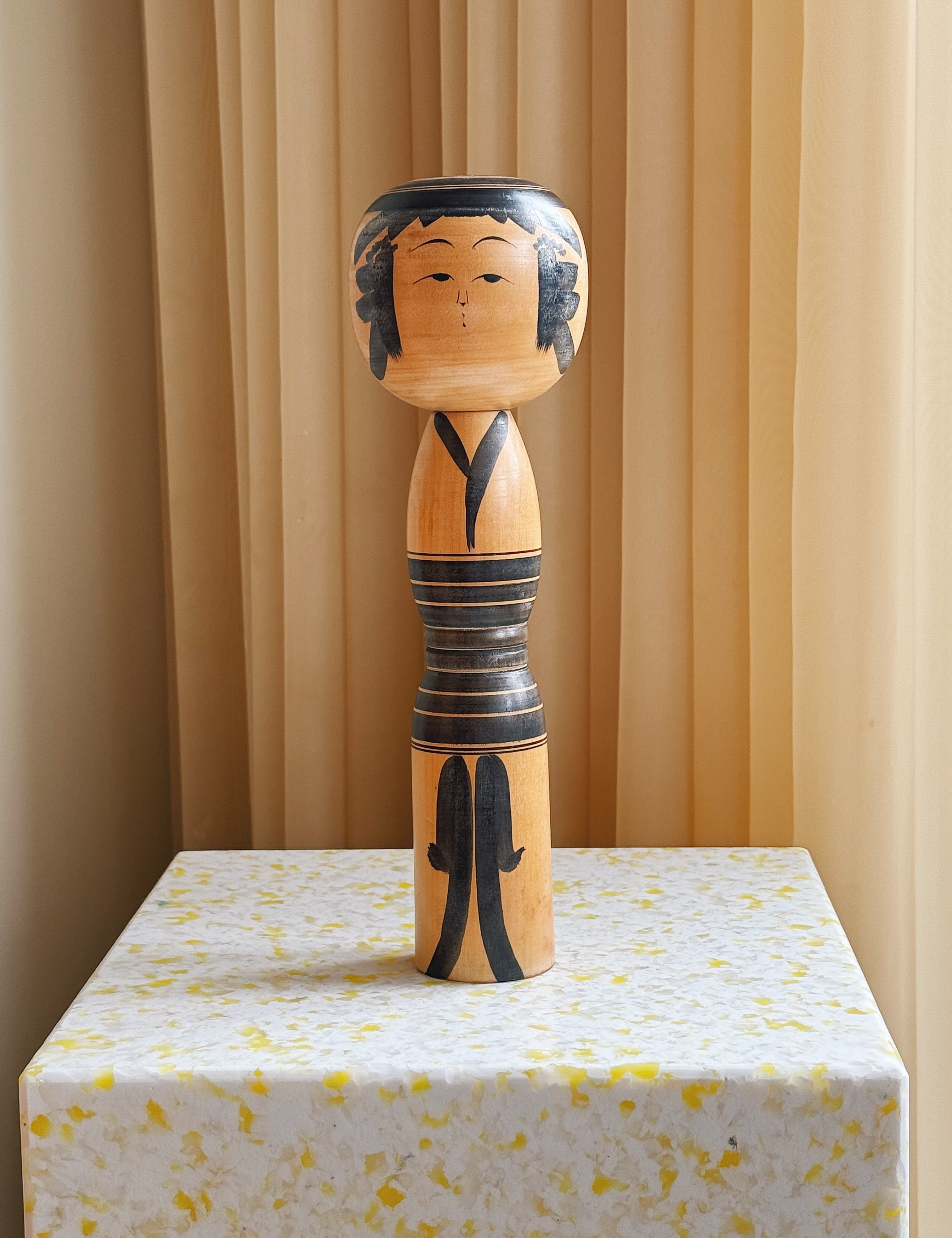Vintage Kokeshi Dukke Nr. 191 fra Japan – Håndlavet | H30 cm Studio Hafnia