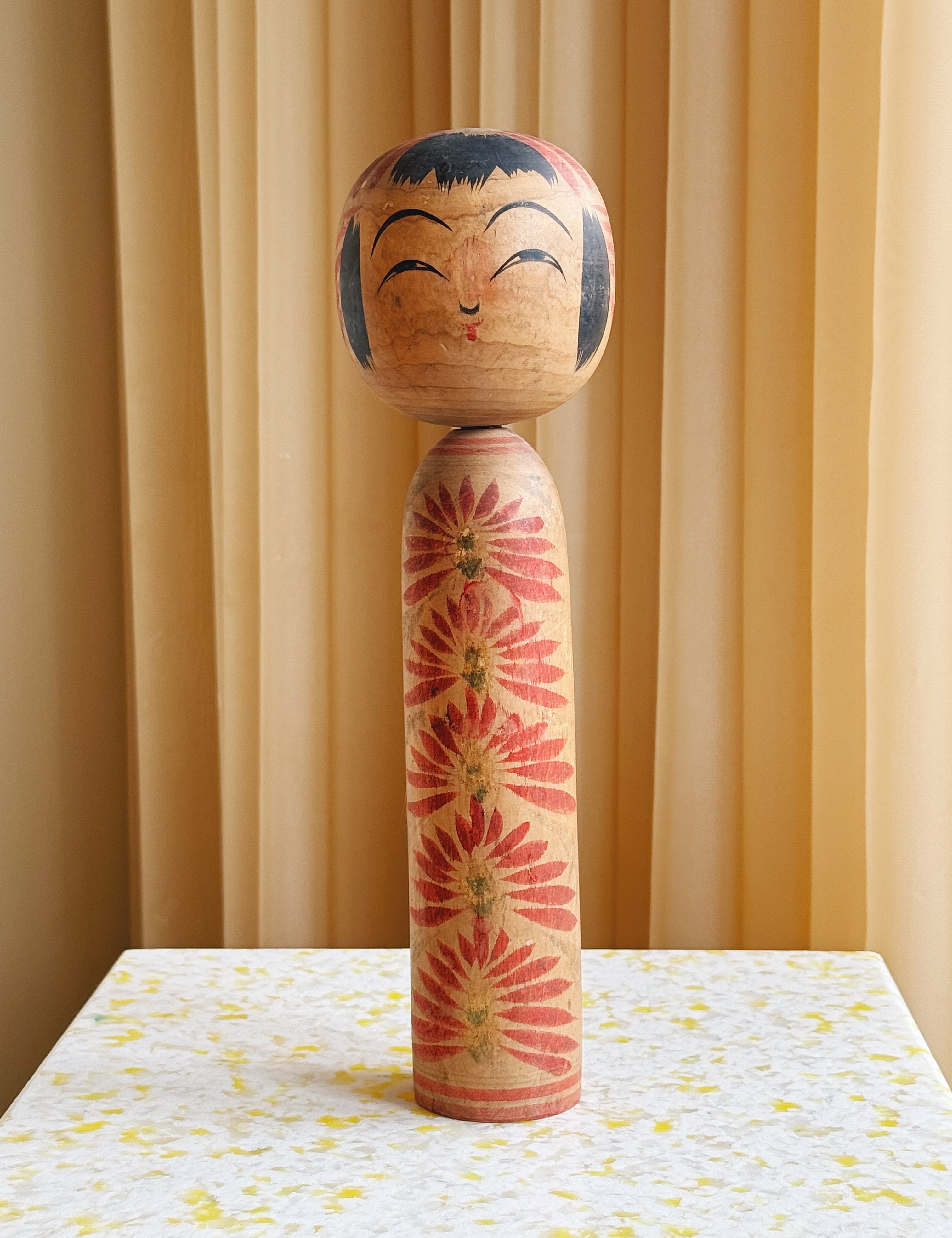 Vintage Kokeshi Dukke Nr. 198 fra Japan – Håndlavet | H30,5 cm Studio Hafnia