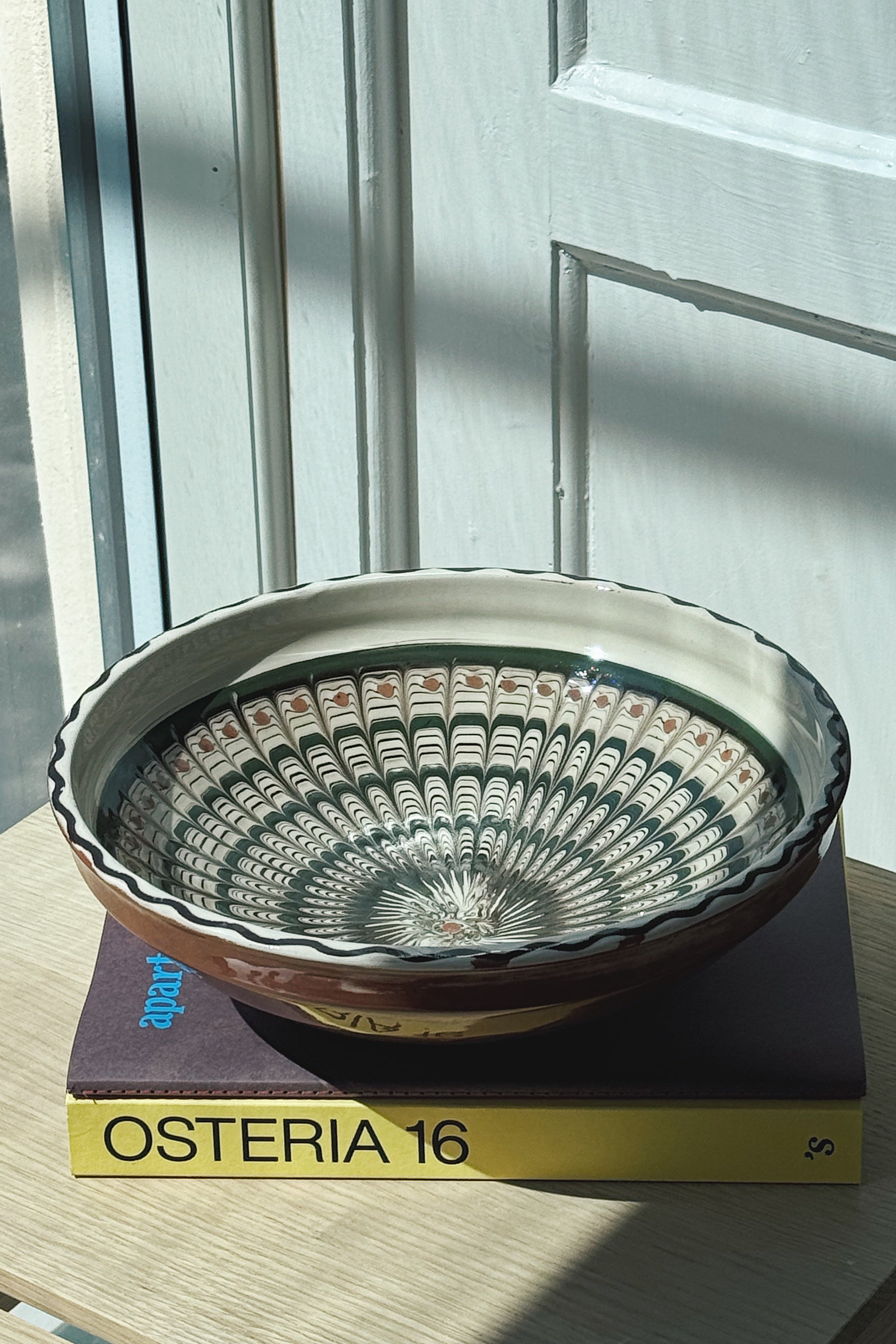 Handmade Horezu Bowl | No. 14 | Ø 25 cm