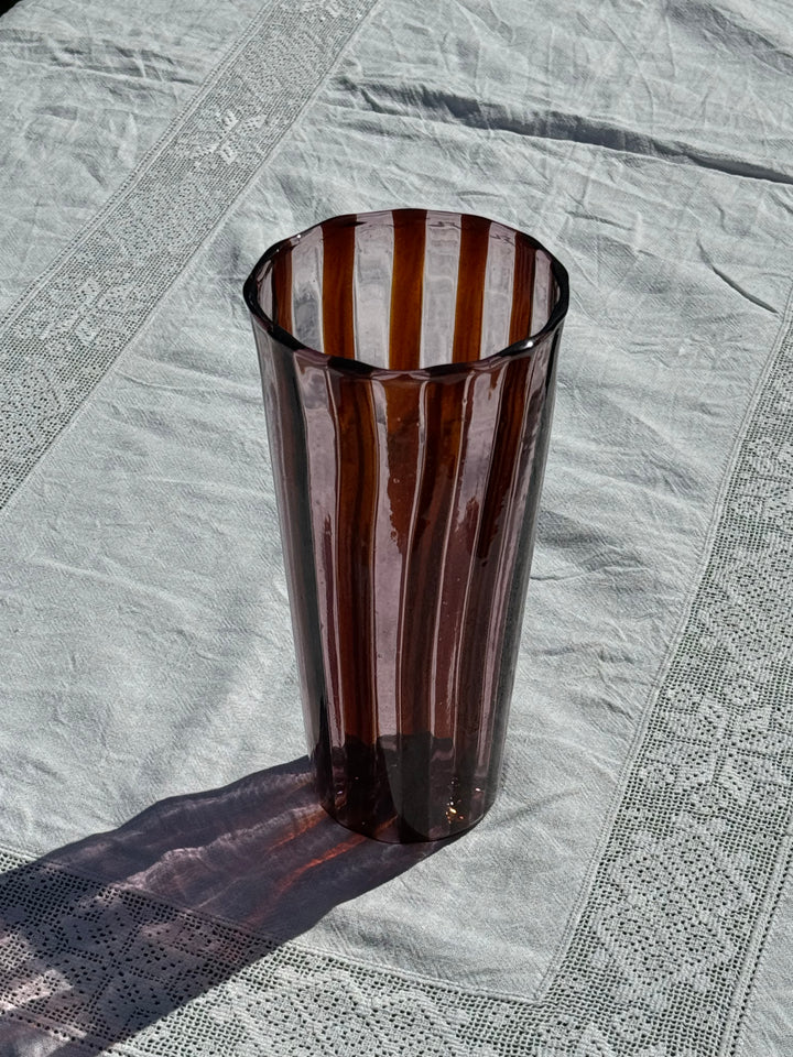 Mundblæst Murano Vase i Glas | Karamelfarvede og Ametyst Striber Murano