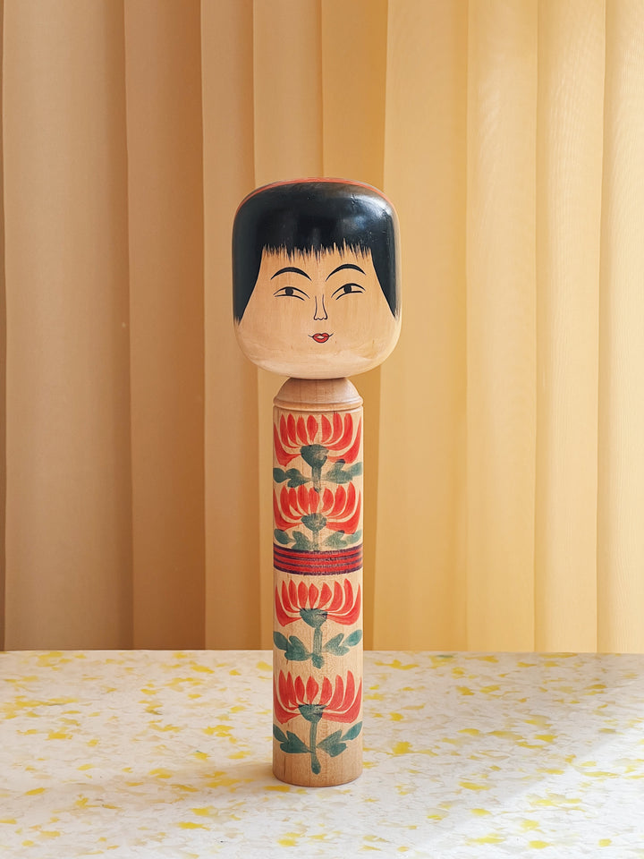 Vintage Kokeshi Dukke No. 121 fra Japan | H22 cm Studio Hafnia