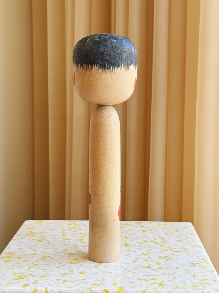 Vintage Kokeshi Dukke Nr. 180 fra Japan – Håndlavet | H31 cm Studio Hafnia