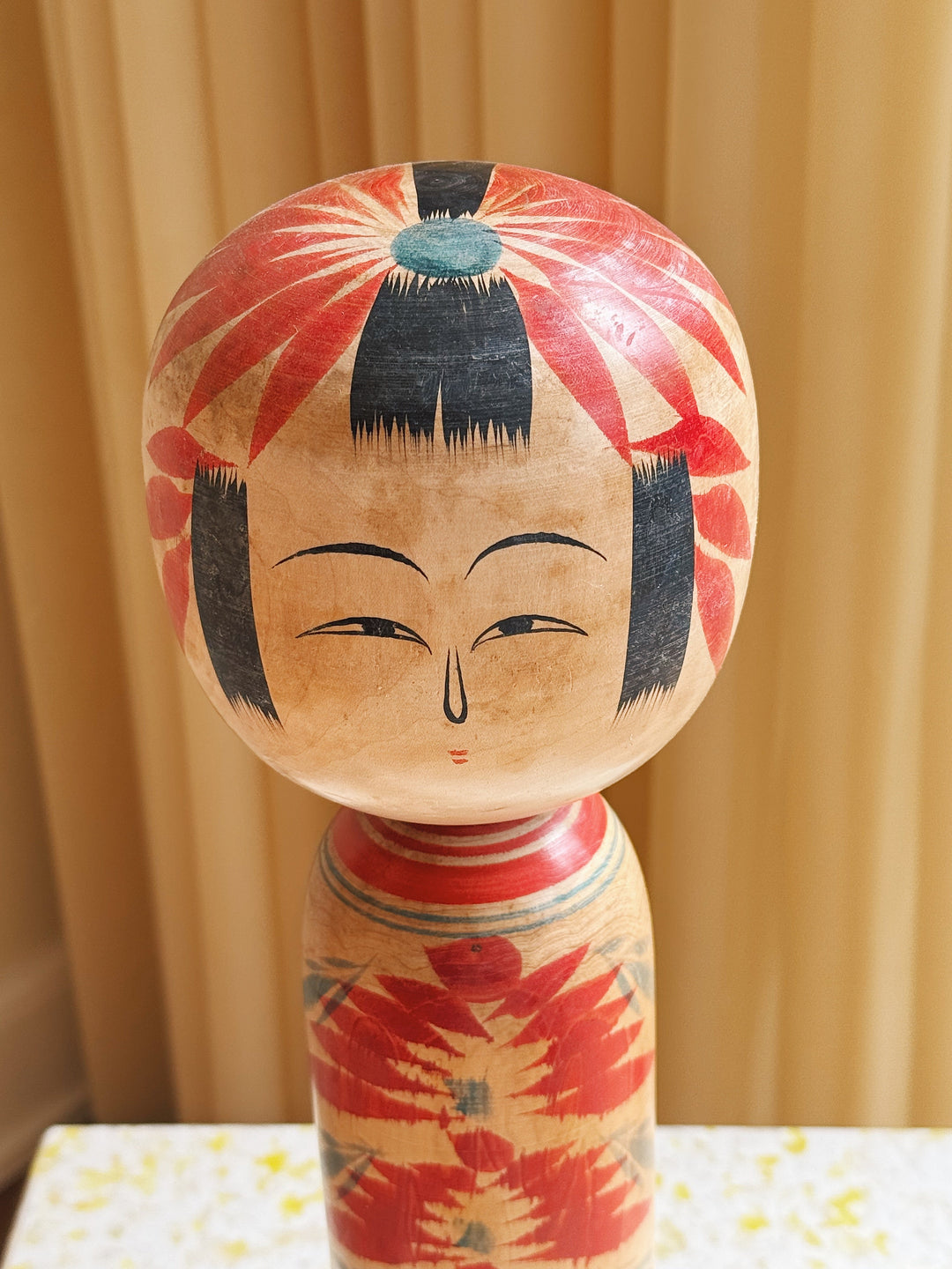 Vintage Kokeshi Dukke Nr. 215 fra Japan – Håndlavet | H36 cm Studio Hafnia