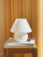 Vintage Murano mushroom bordlampe i hvidt swirl-glas | H25 cm Murano