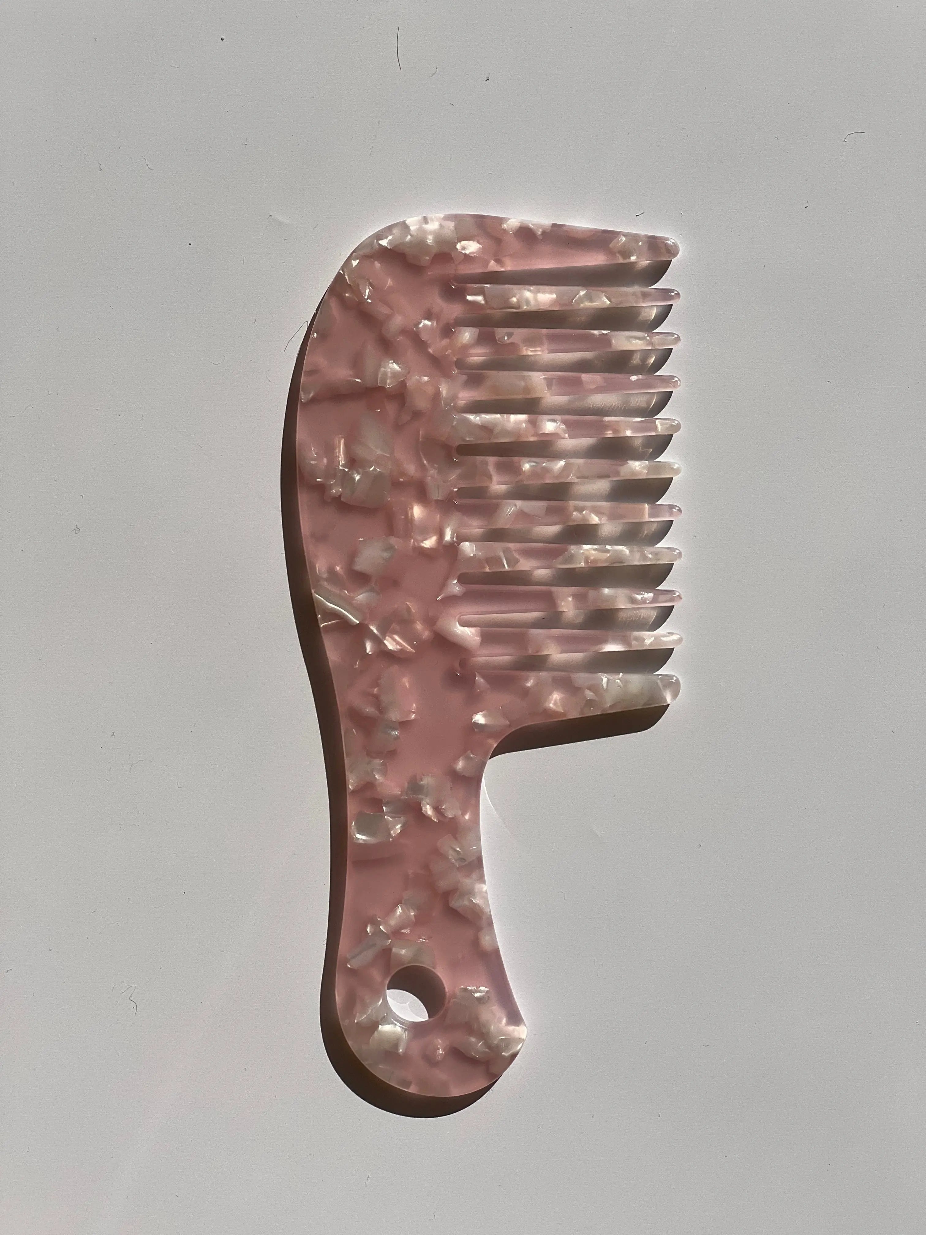 Farvestrålende Plastikkam 16 cm | 5 forskellige farver Studio Hafnia