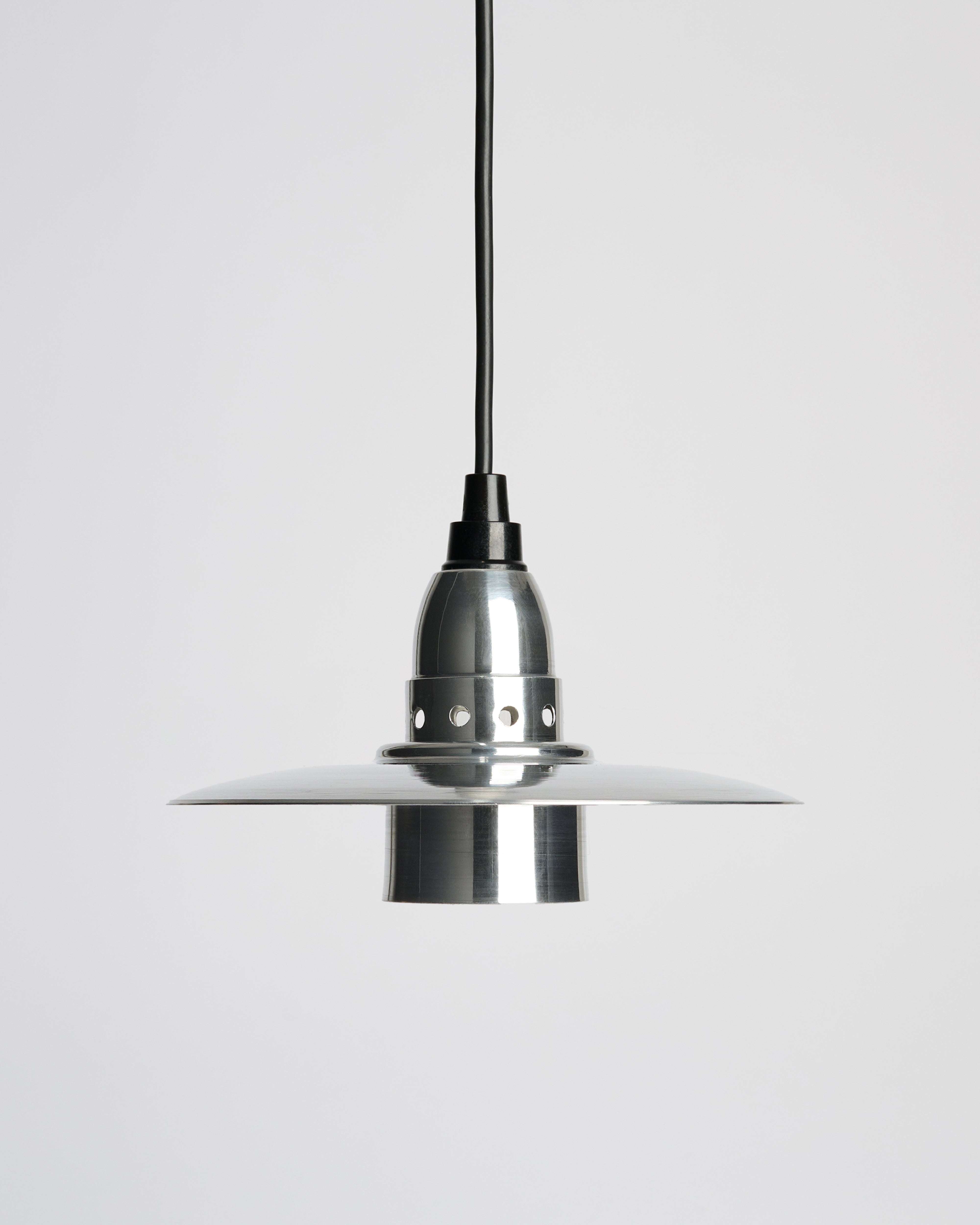 Filosof-Lampen_Chrome-Black_1.jpg