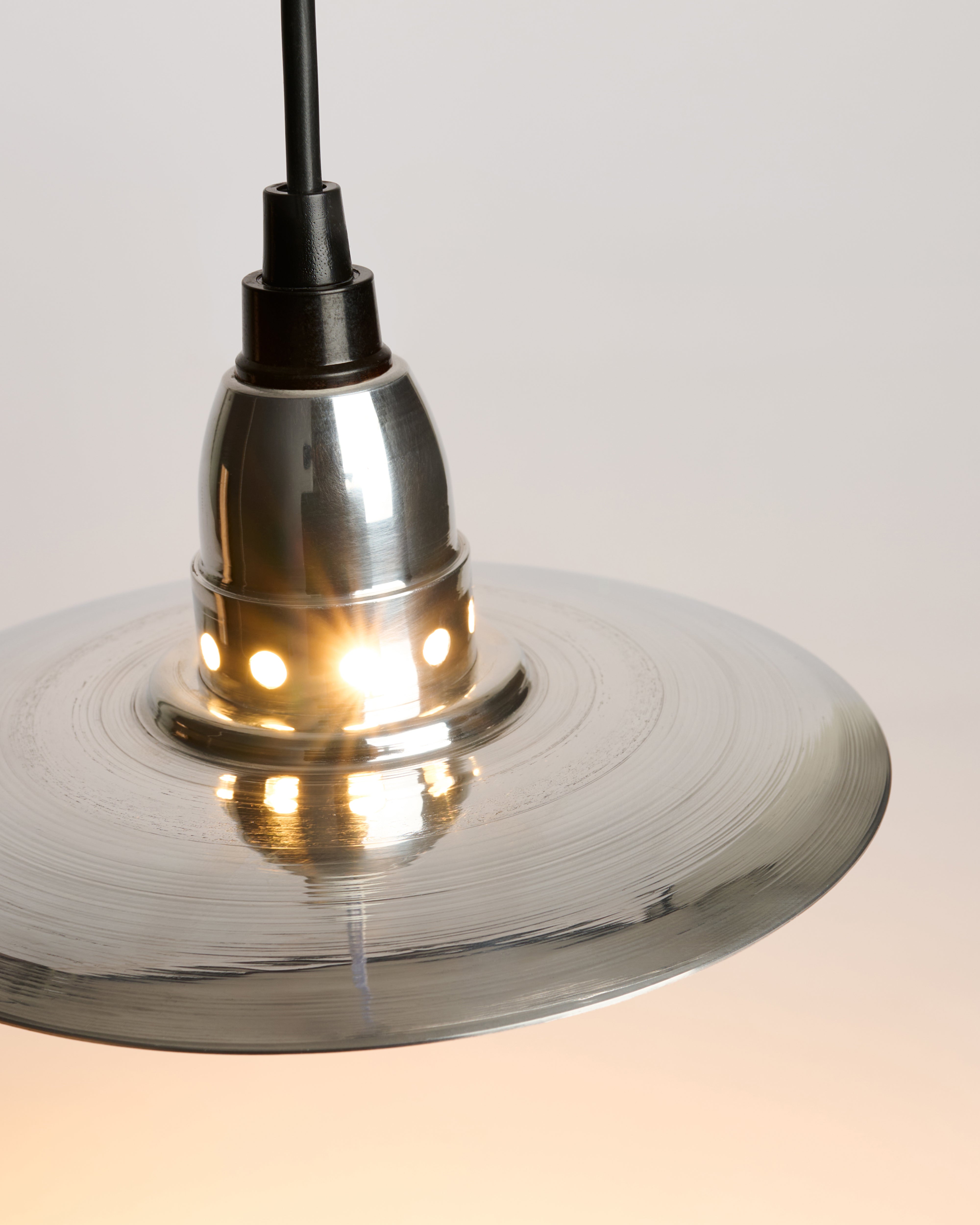 Fripon 'Filosof' lampe i nikkelbelagt metal