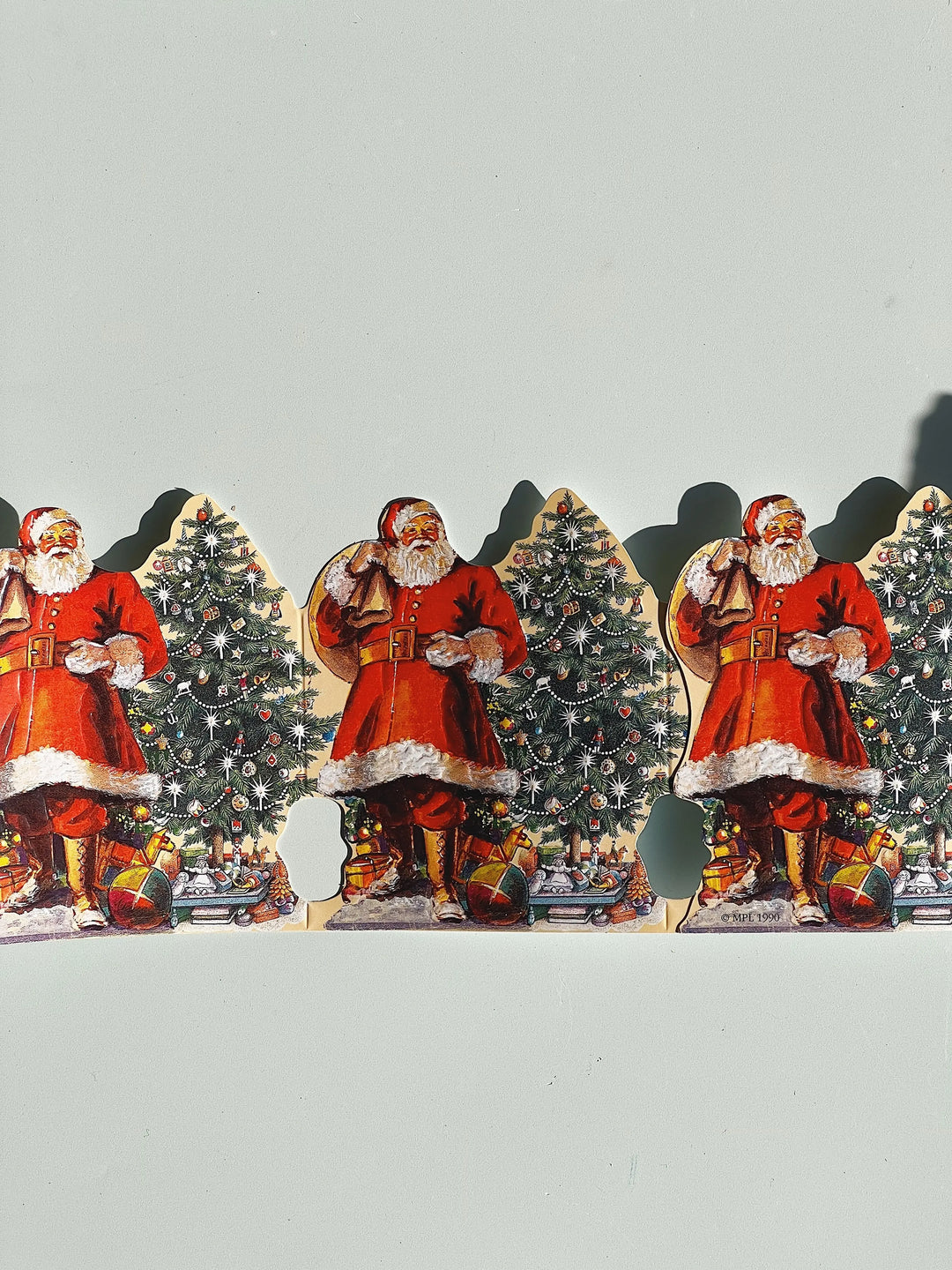 Guirlande/frise i harmonika-stil med julemænd i karton Studio Hafnia