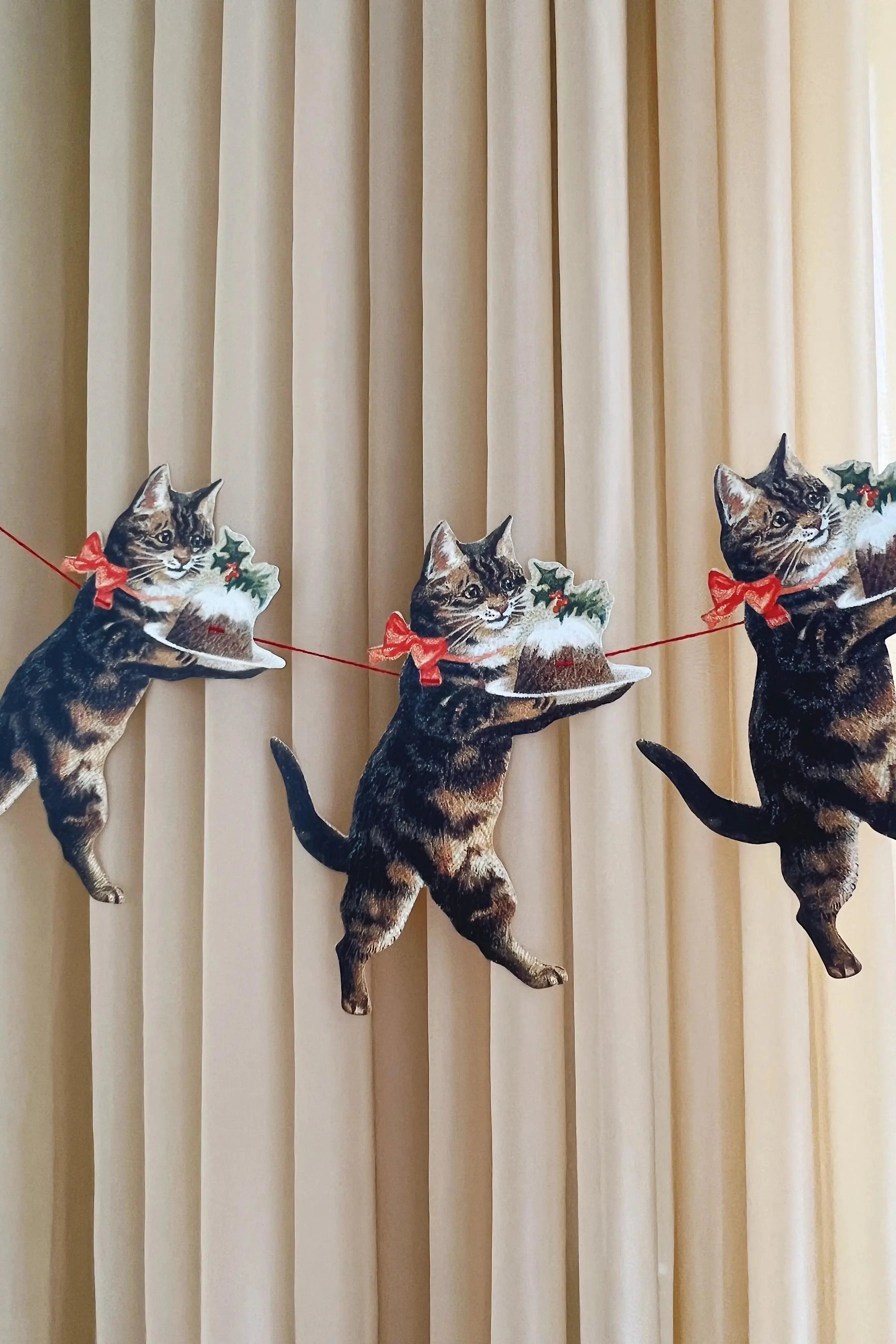 Guirlande med katte i karton Studio Hafnia