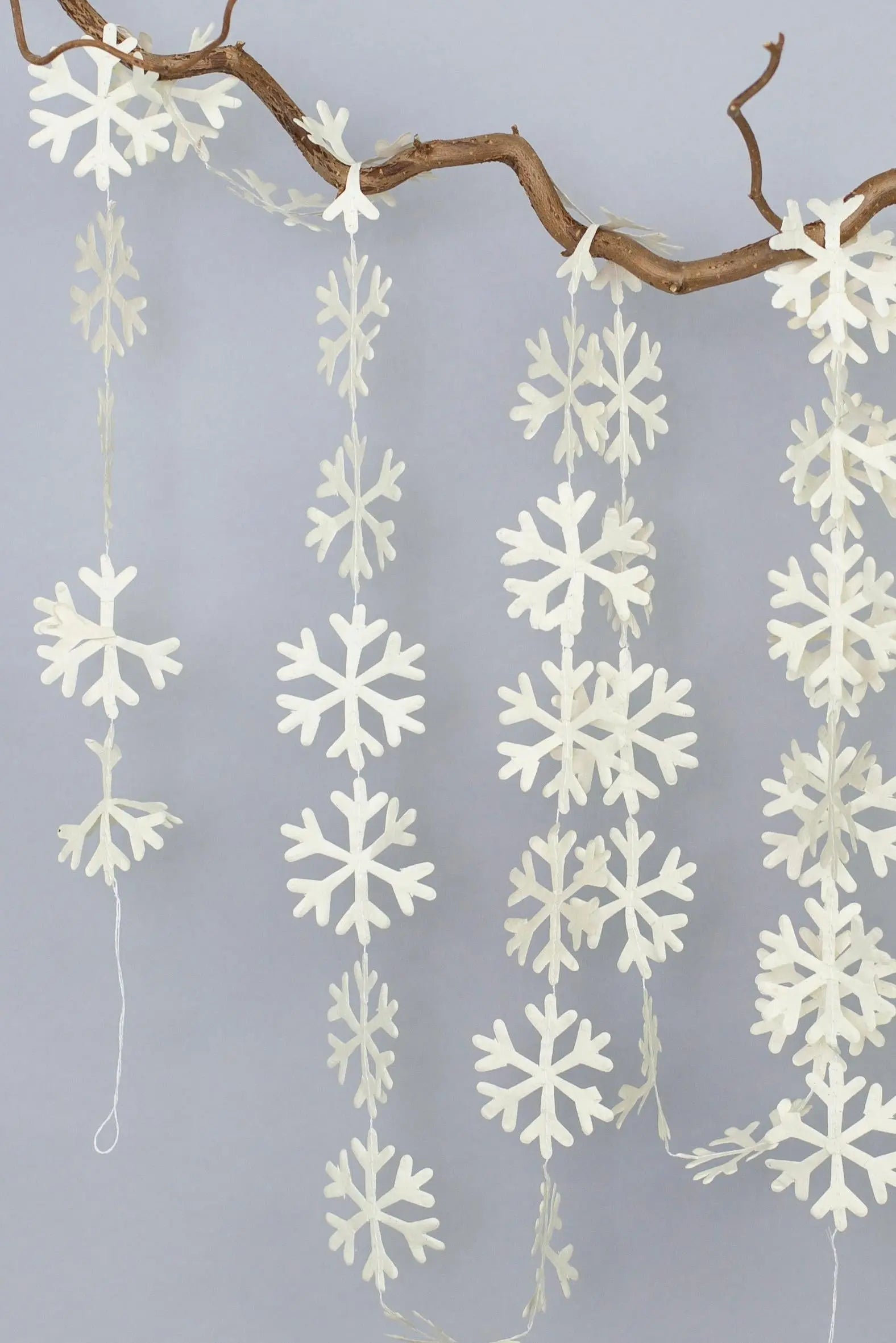 Guirlande med snefnug i papir | Hvid World of Craft