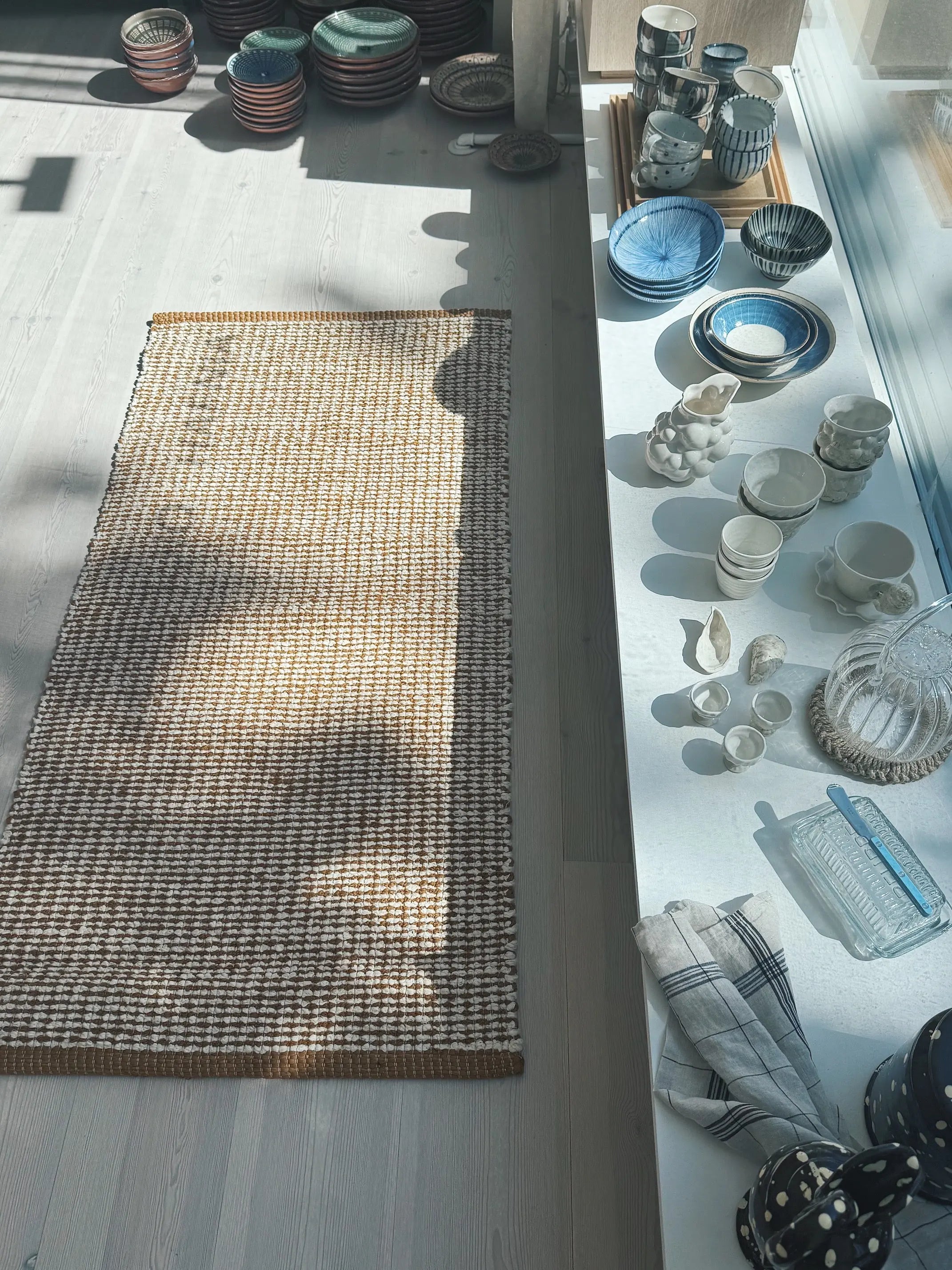 Gulvtæppe i bomuld | Beige/saffron 70x140 cm Studio Hafnia
