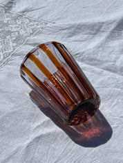 Håndblæst Murano Glas i Gio Ponti Stil med Karamelfarvede og Ametyst Striber Studio Hafnia