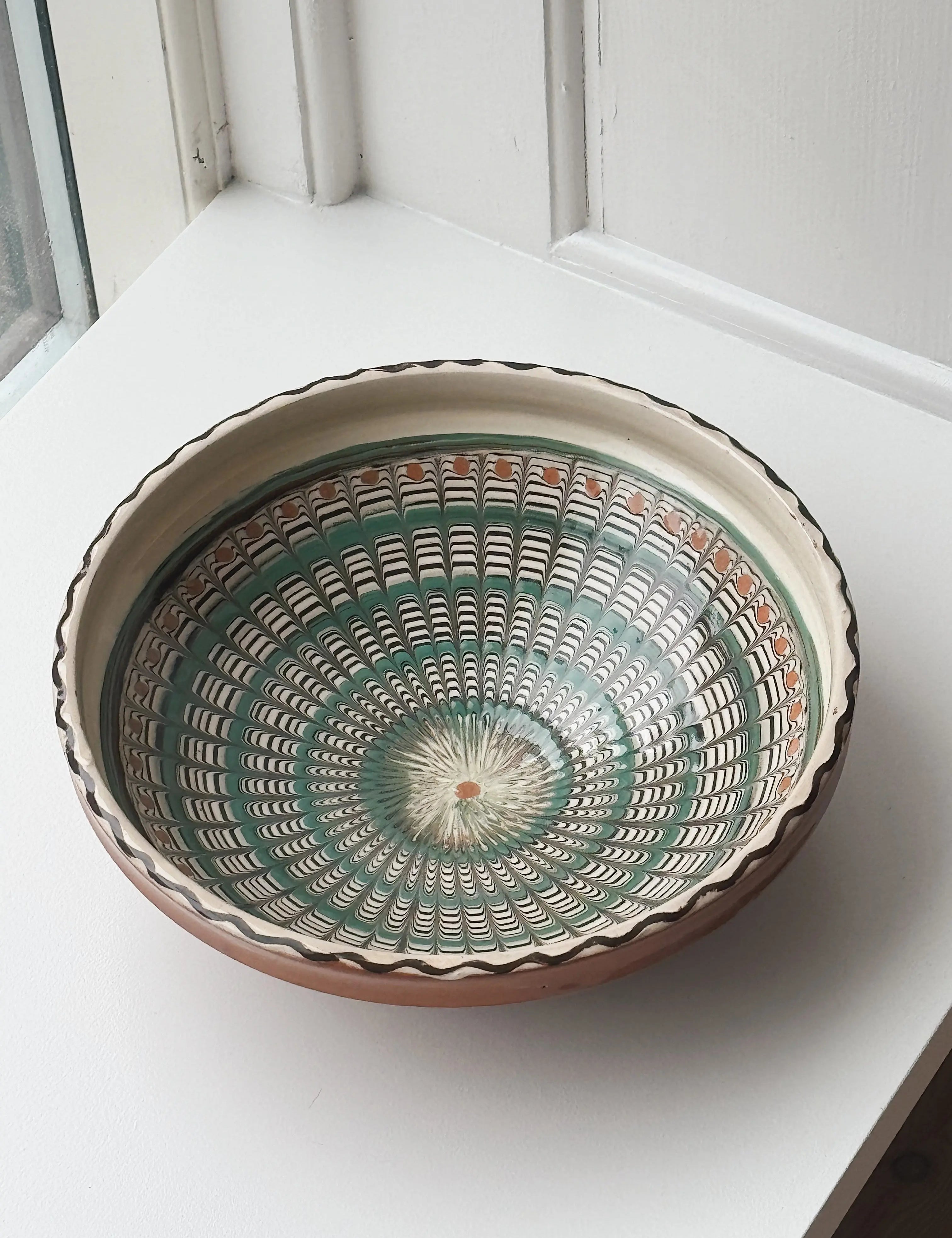 Håndlavet Horezu Skål | No. 08 | Ø 25 cm Studio Hafnia