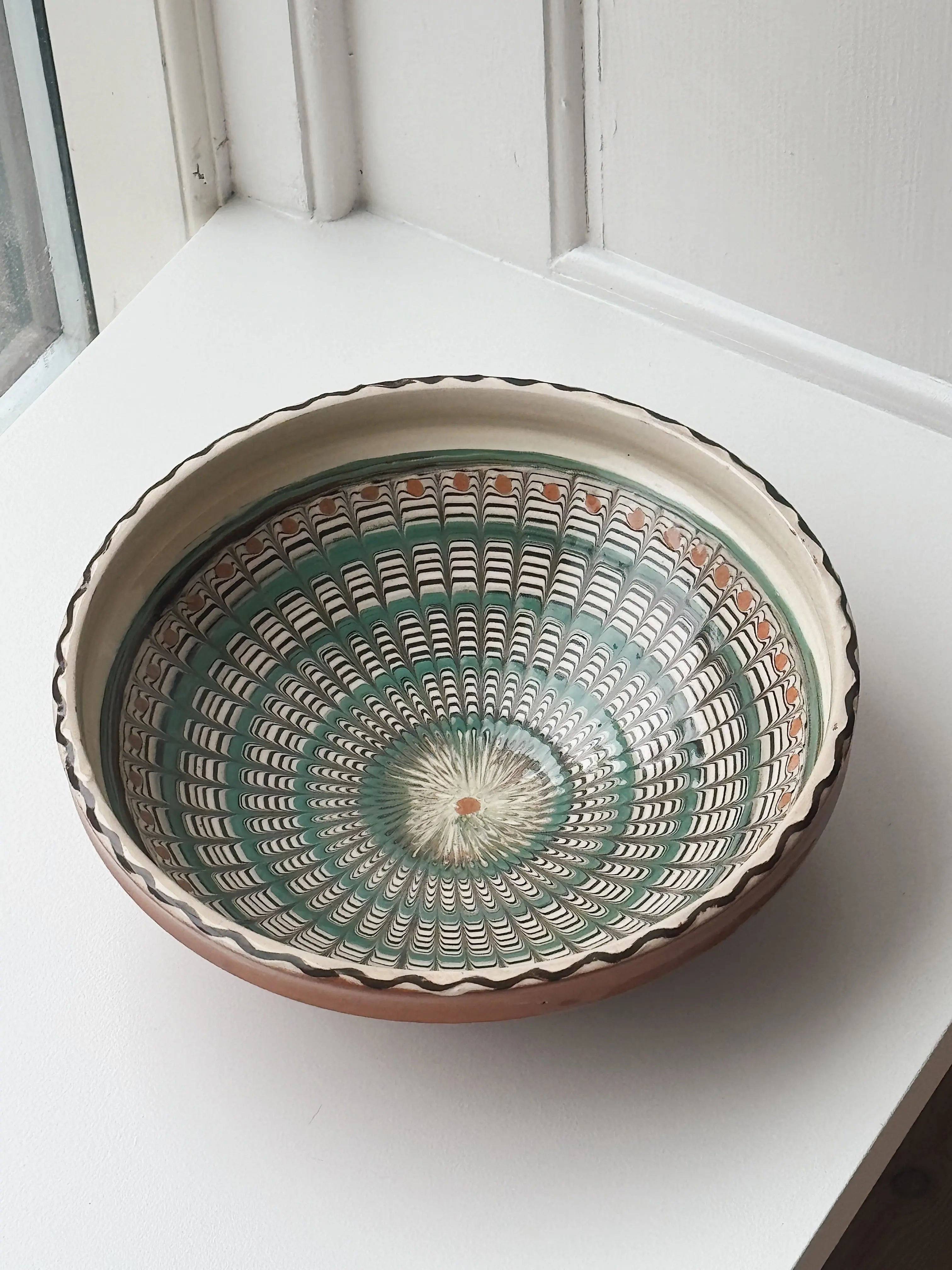 Håndlavet Horezu Skål | No. 08 | Ø 25 cm Studio Hafnia