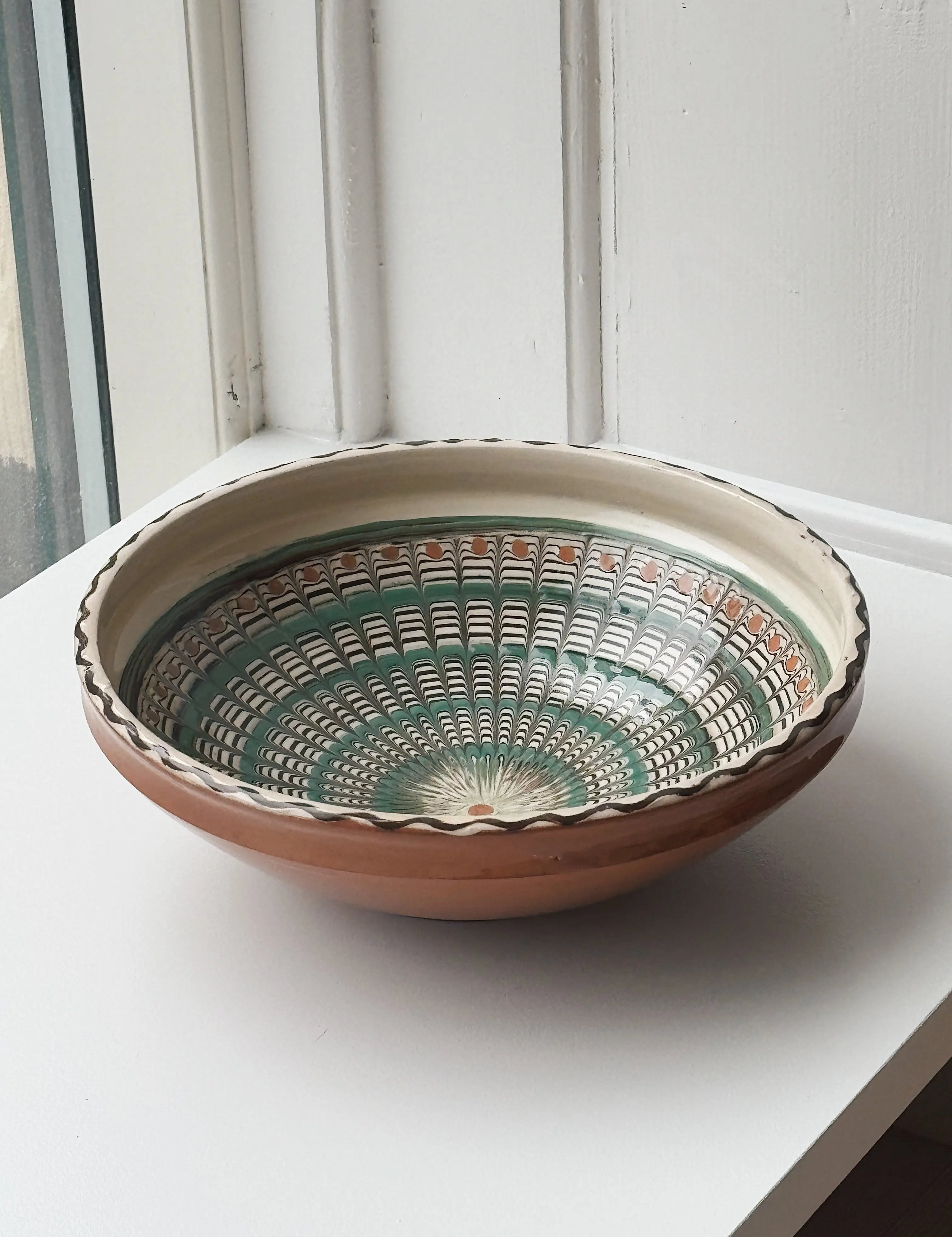 Håndlavet Horezu Skål | No. 08 | Ø 25 cm Studio Hafnia