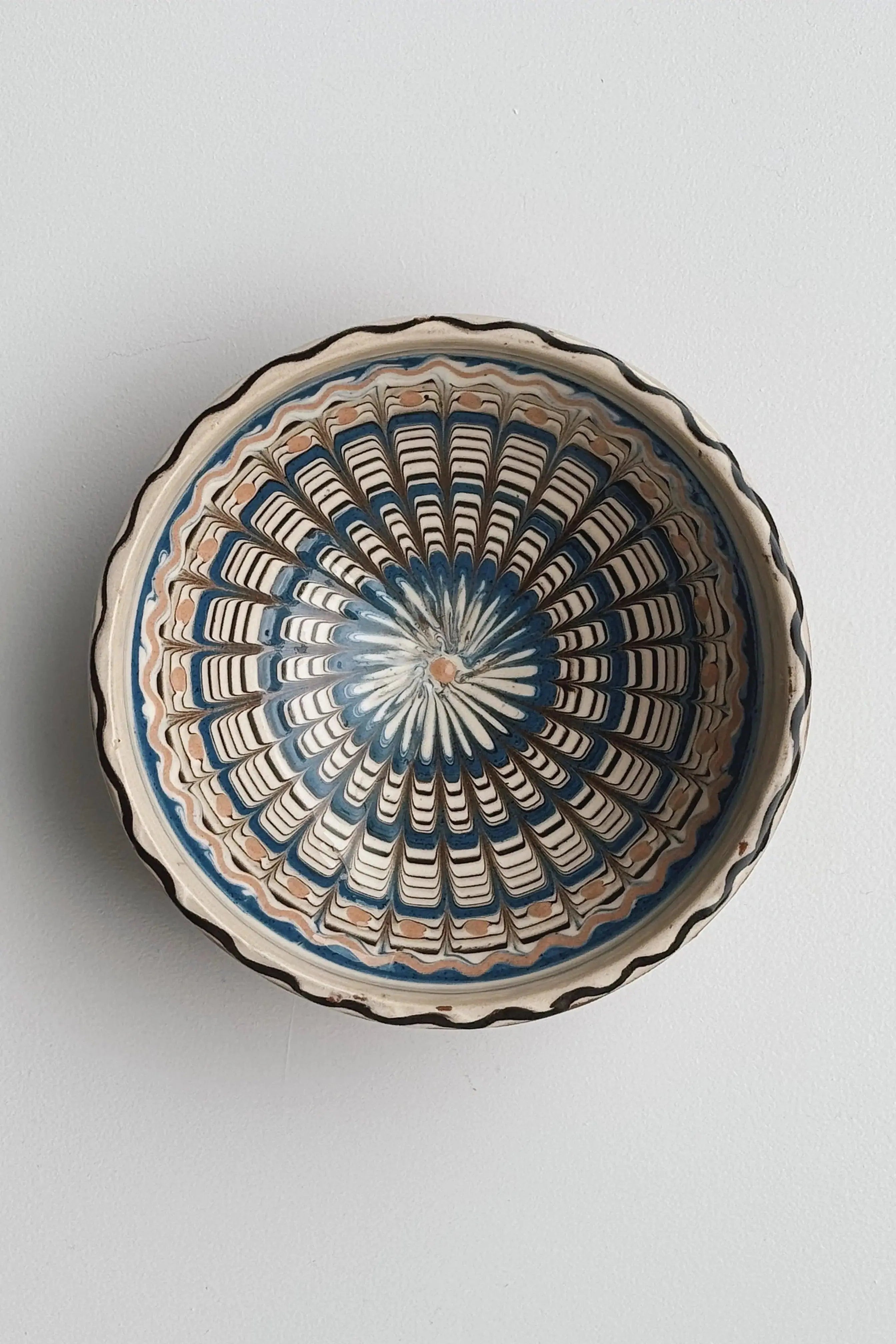 Håndlavet Horezu Skål | No. 09 | Ø 17 cm Studio Hafnia