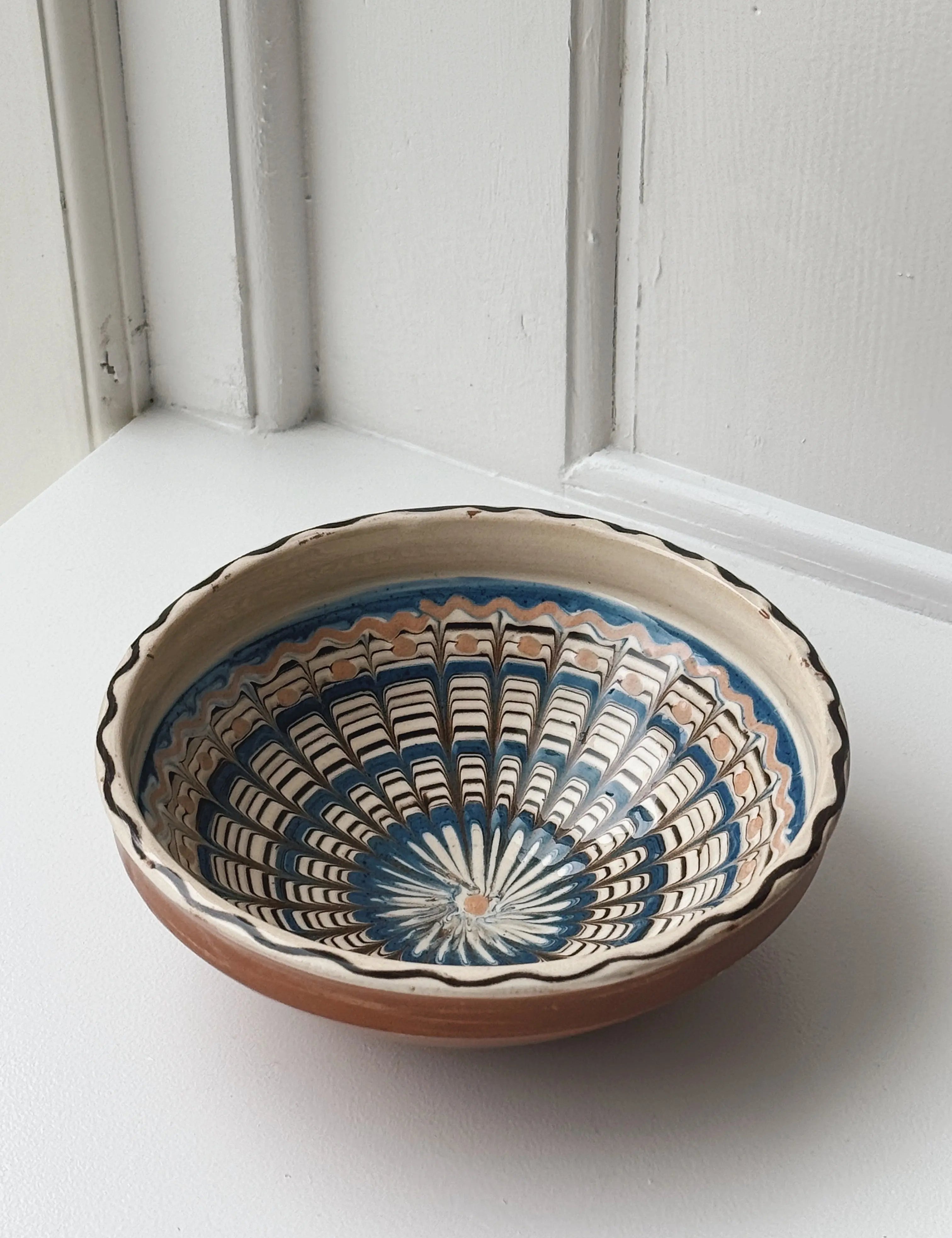 Håndlavet Horezu Skål | No. 09 | Ø 17 cm Studio Hafnia