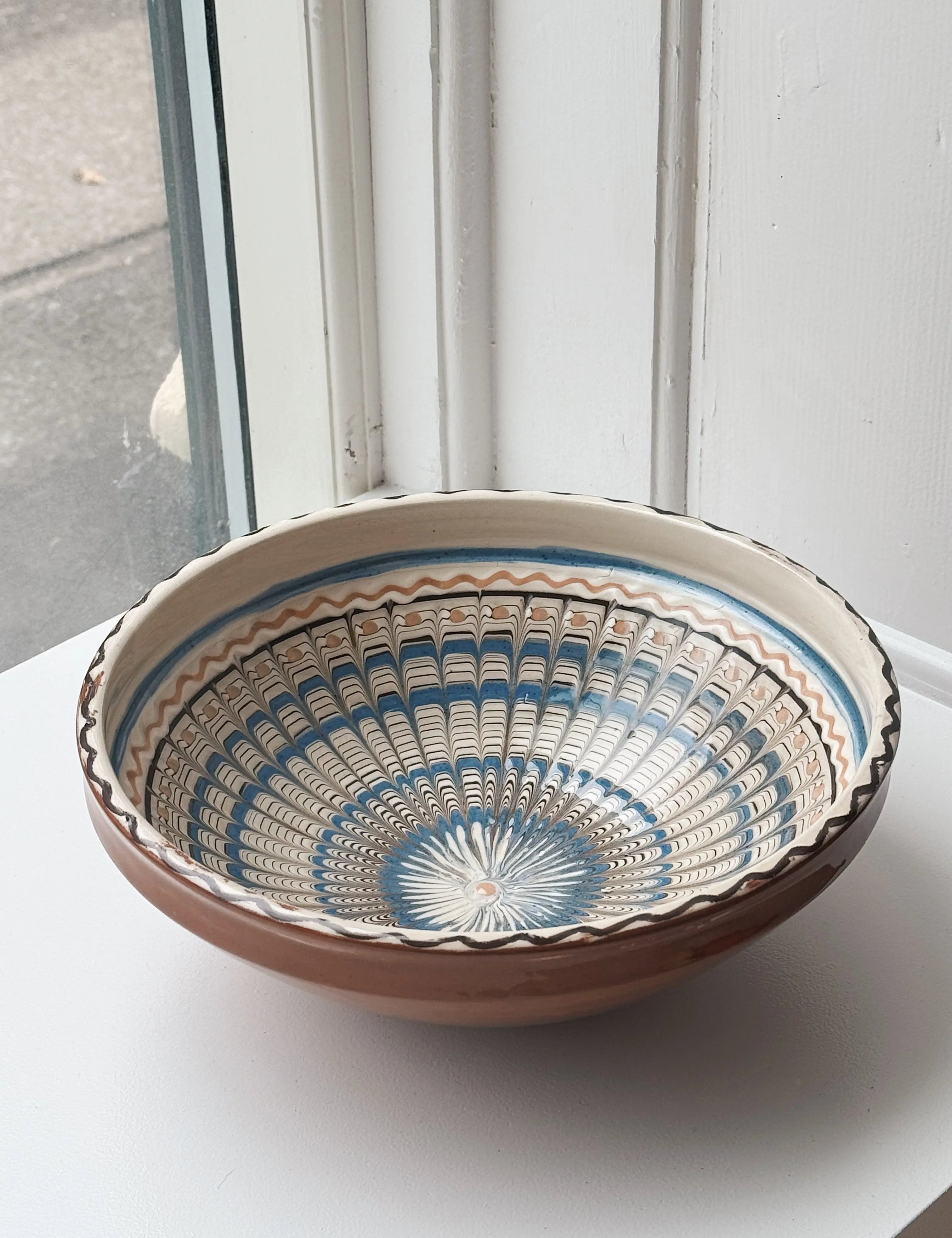 Håndlavet Horezu Skål | No. 09 | Ø 25 cm Studio Hafnia