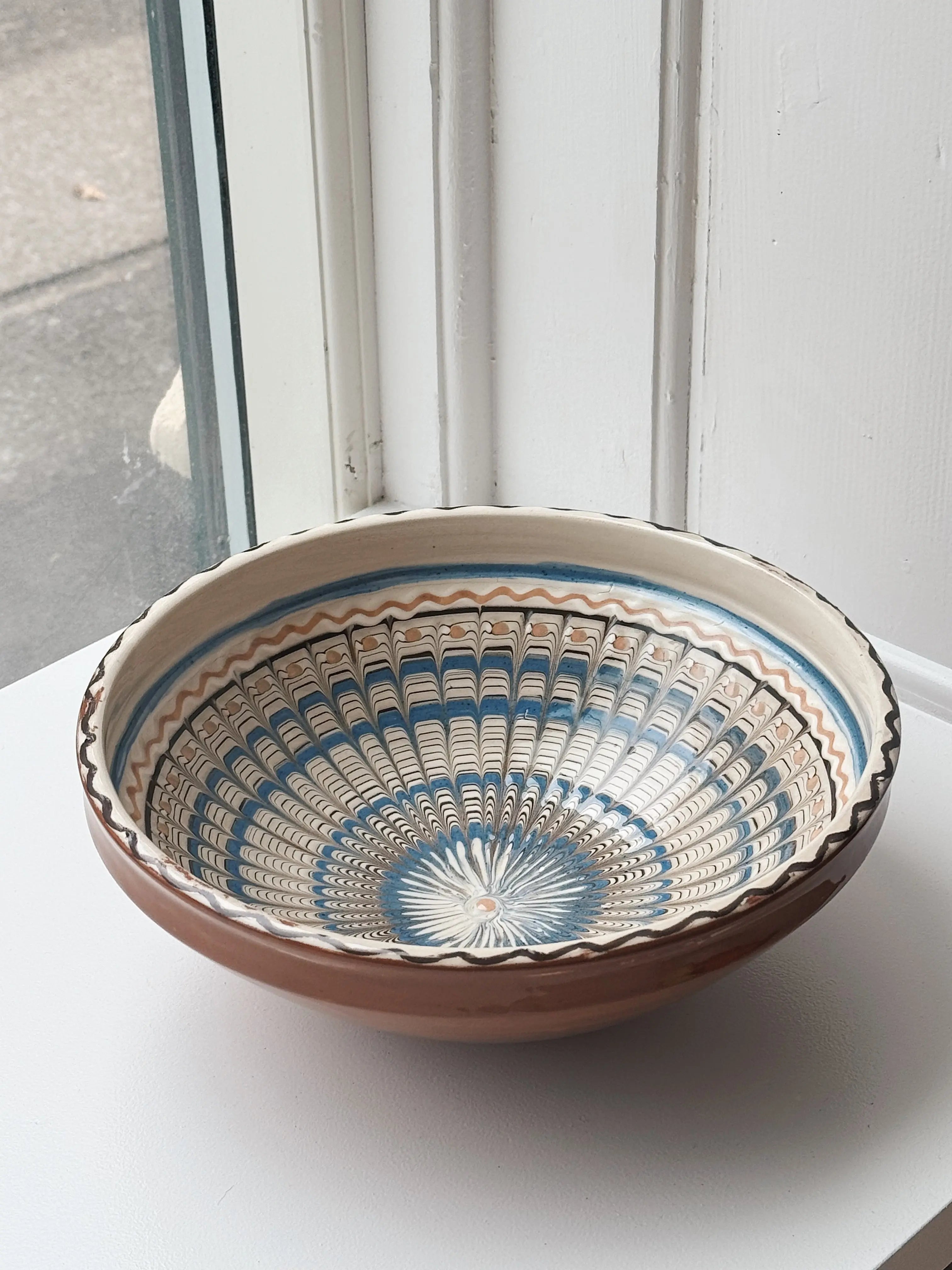 Håndlavet Horezu Skål | No. 09 | Ø 25 cm Studio Hafnia