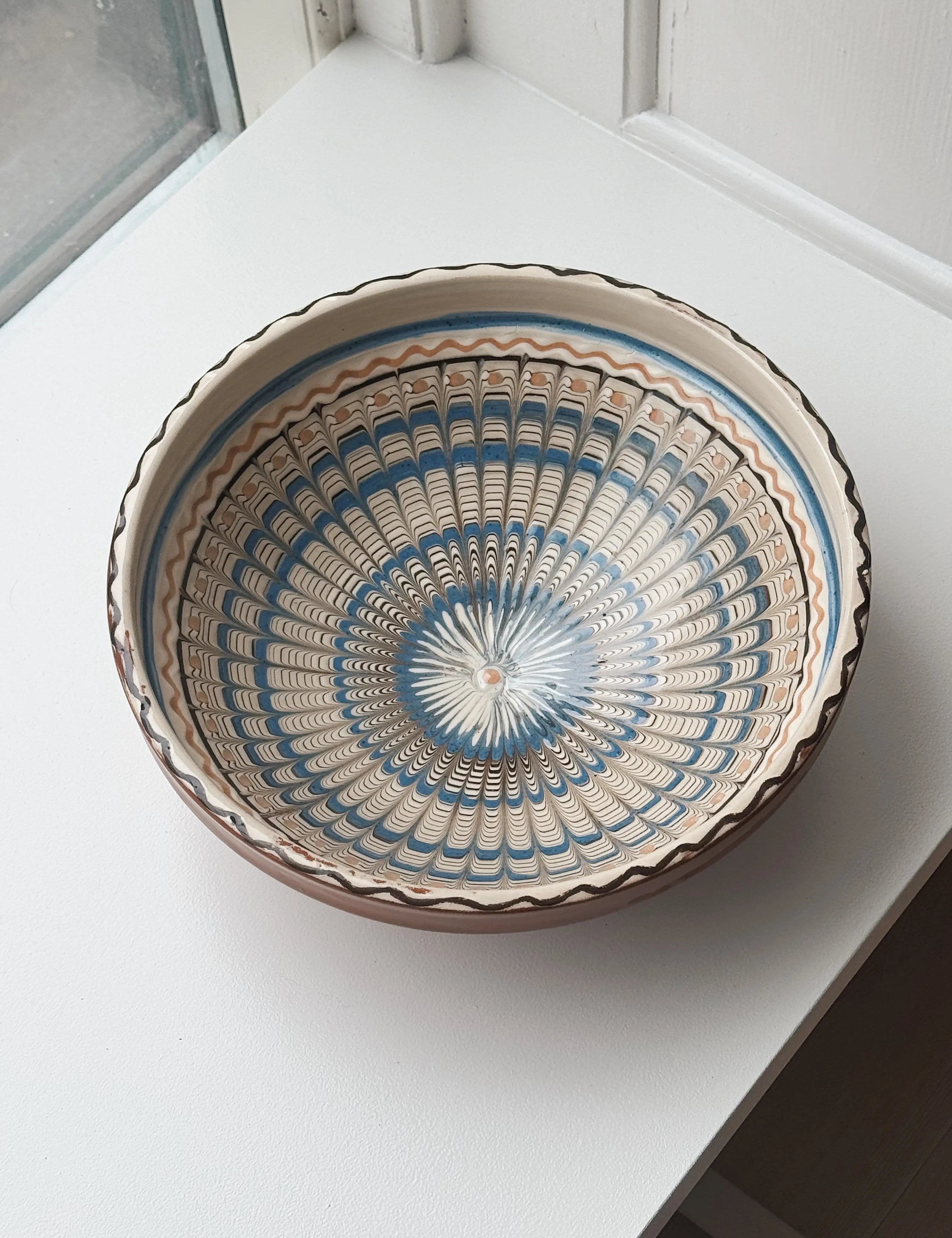 Håndlavet Horezu Skål | No. 09 | Ø 25 cm Studio Hafnia