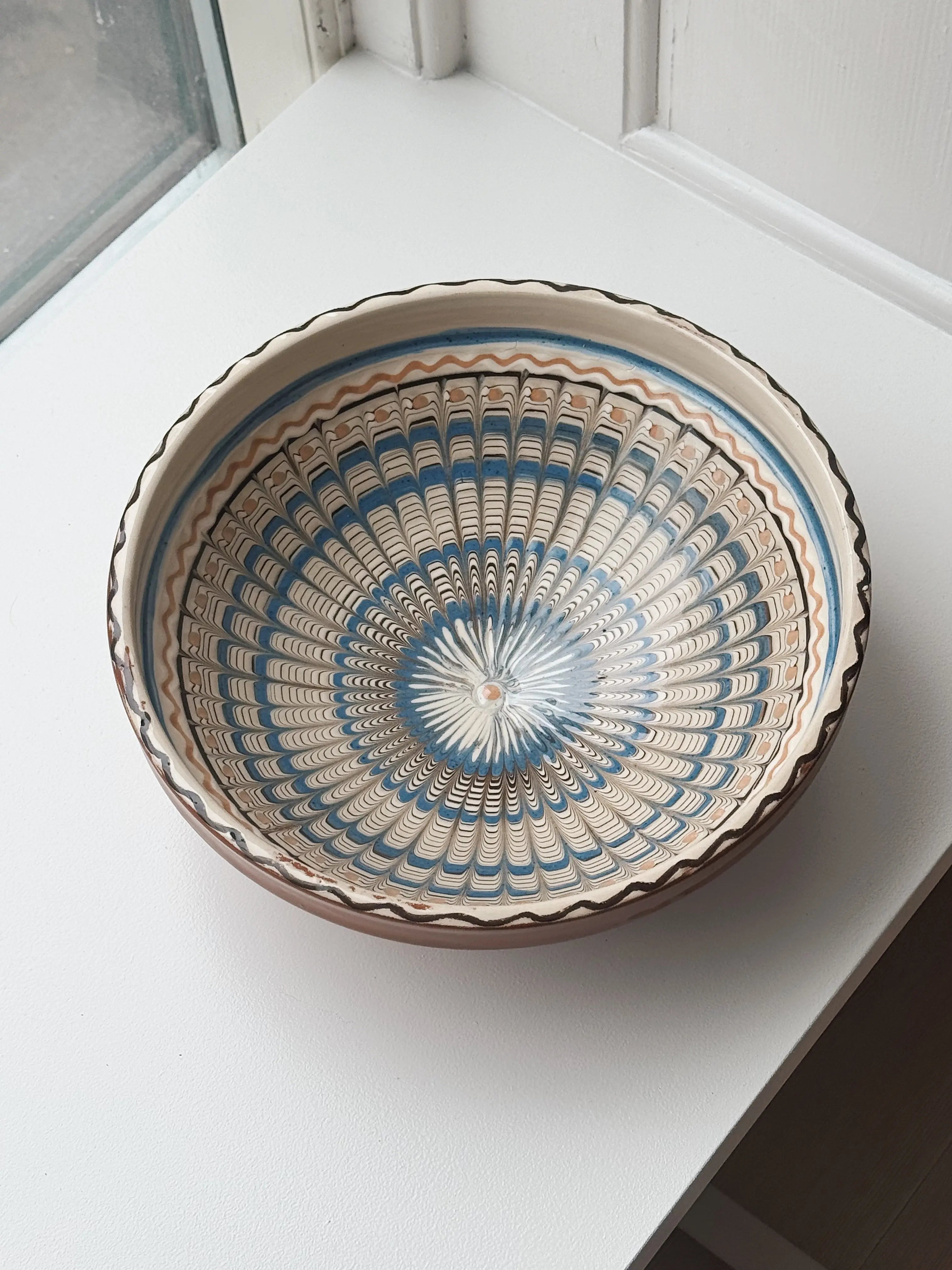 Håndlavet Horezu Skål | No. 09 | Ø 25 cm Studio Hafnia