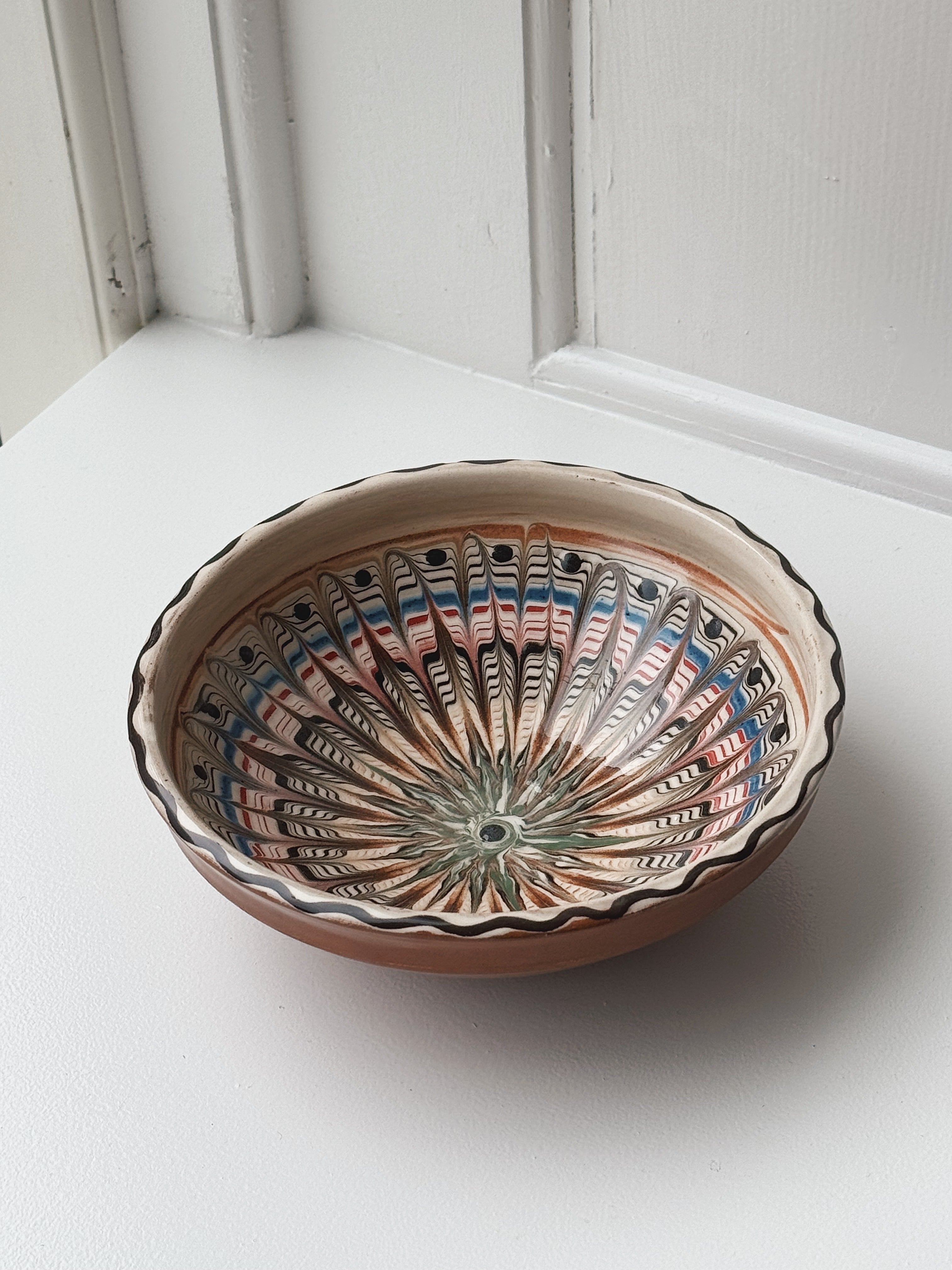 Håndlavet Horezu Skål | No. 10 | Ø 17 cm Studio Hafnia