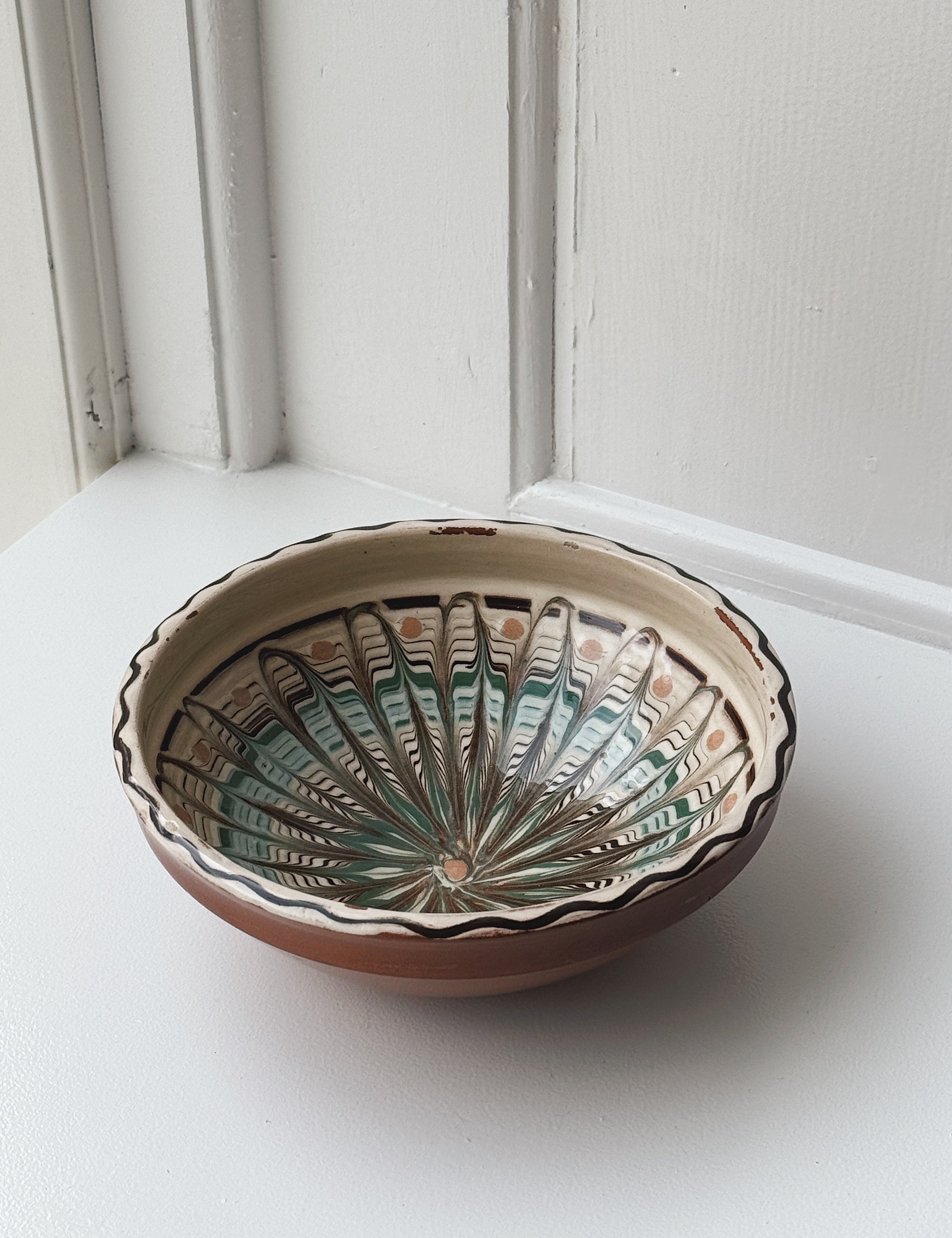 Håndlavet Horezu Skål | No. 11 | Ø 17 cm Studio Hafnia