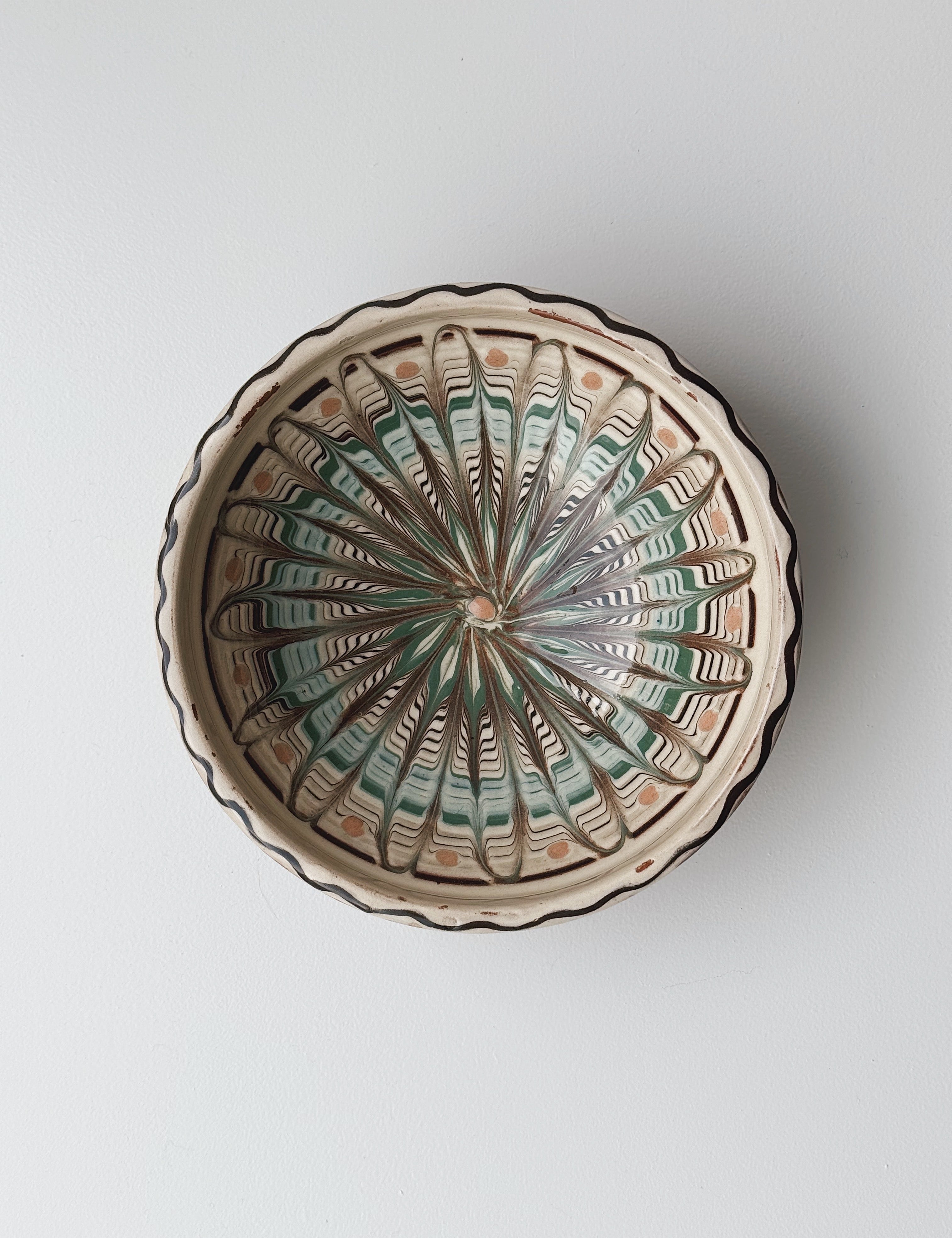 Håndlavet Horezu Skål | No. 11 | Ø 17 cm Studio Hafnia