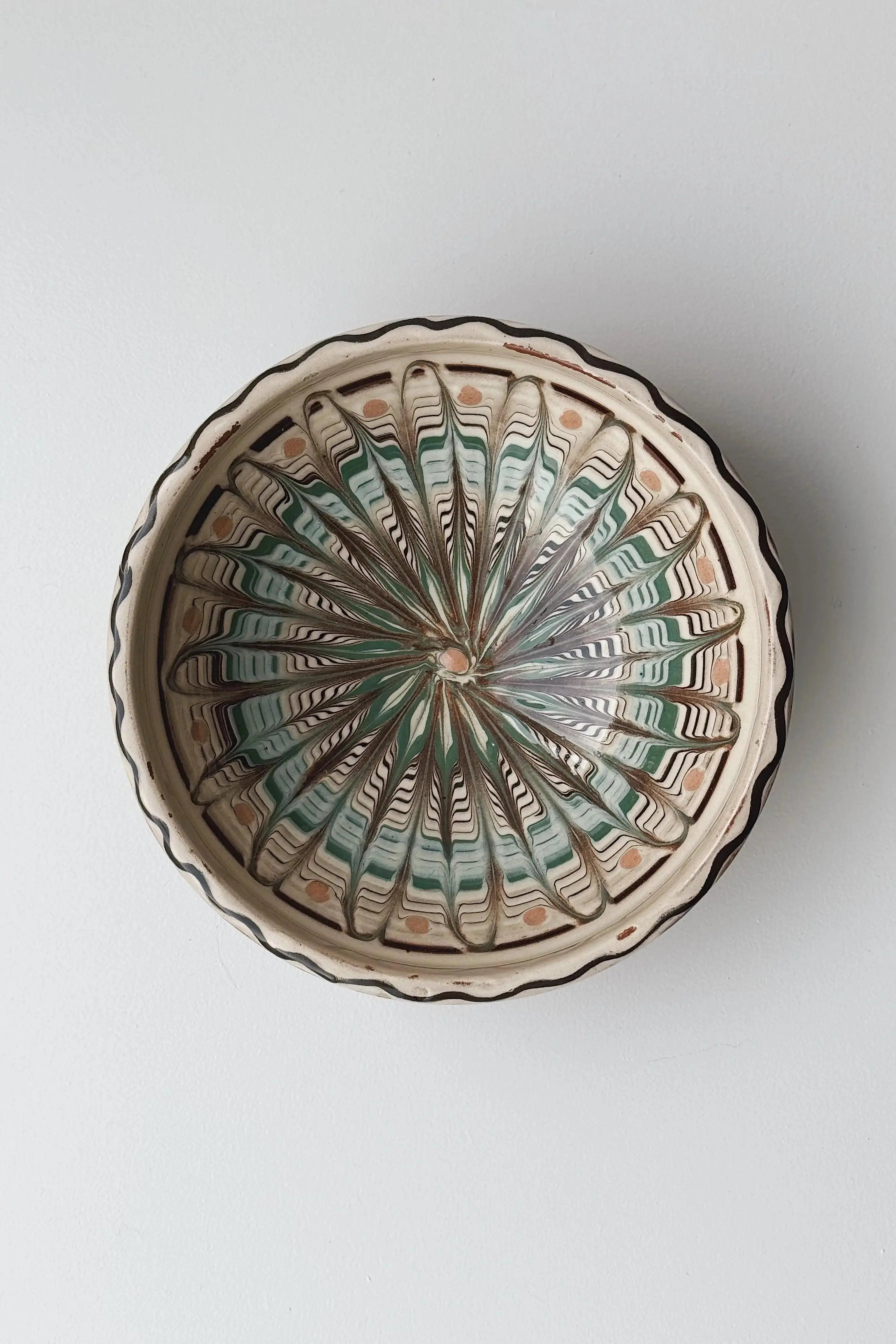 Håndlavet Horezu Skål | No. 11 | Ø 17 cm Studio Hafnia