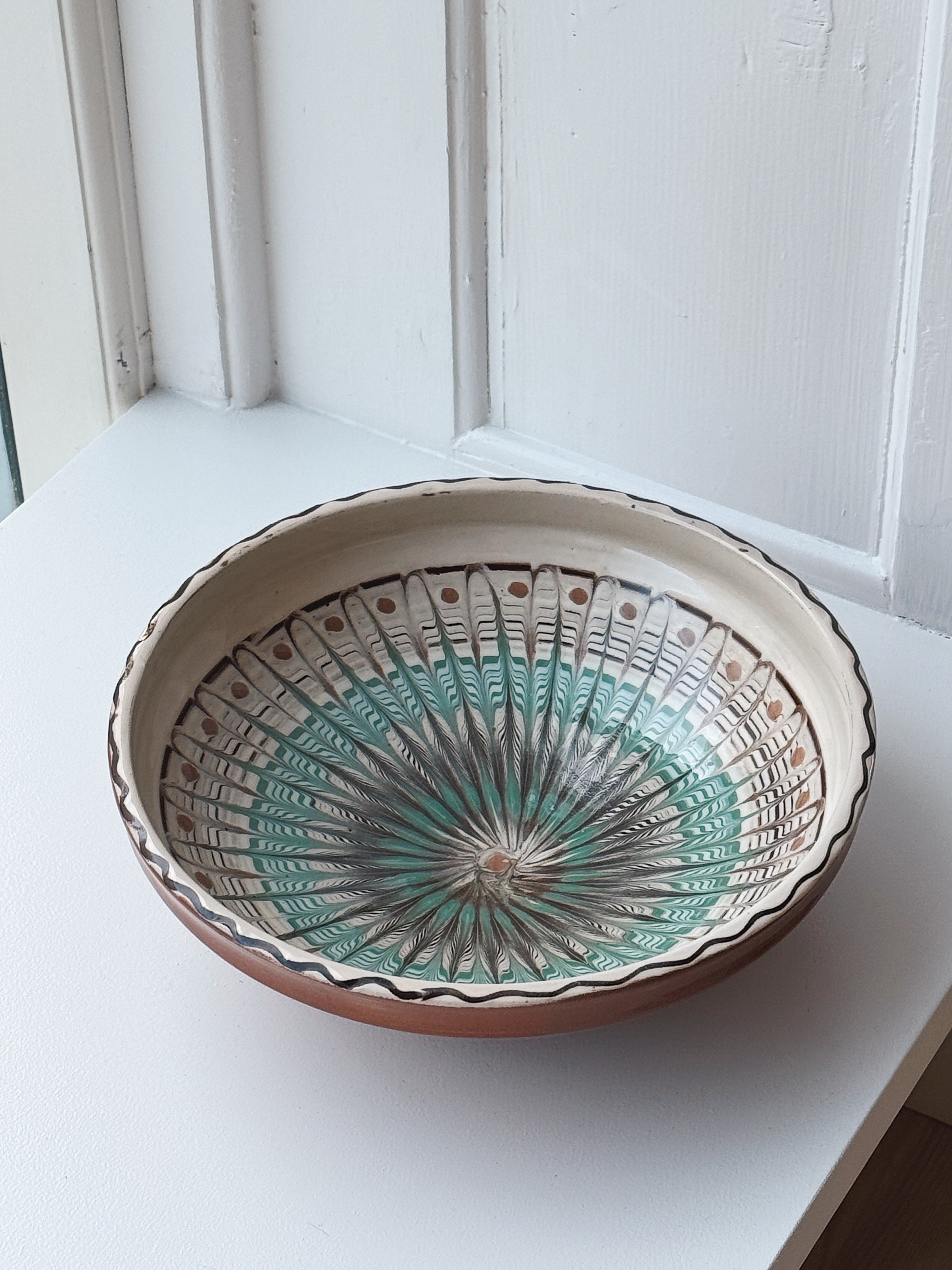 Håndlavet Horezu Skål | No. 11 | Ø 25 cm Studio Hafnia