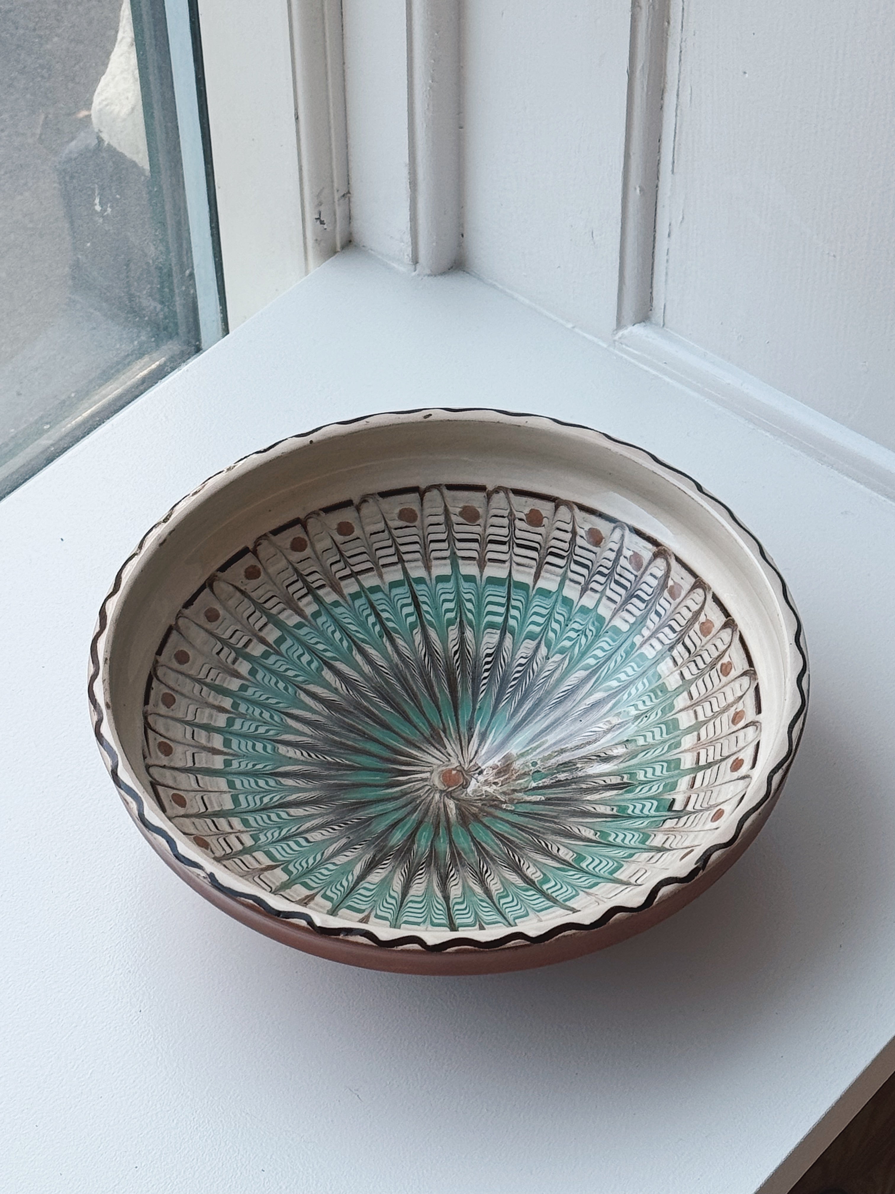 Håndlavet Horezu Skål | No. 11 | Ø 25 cm Studio Hafnia