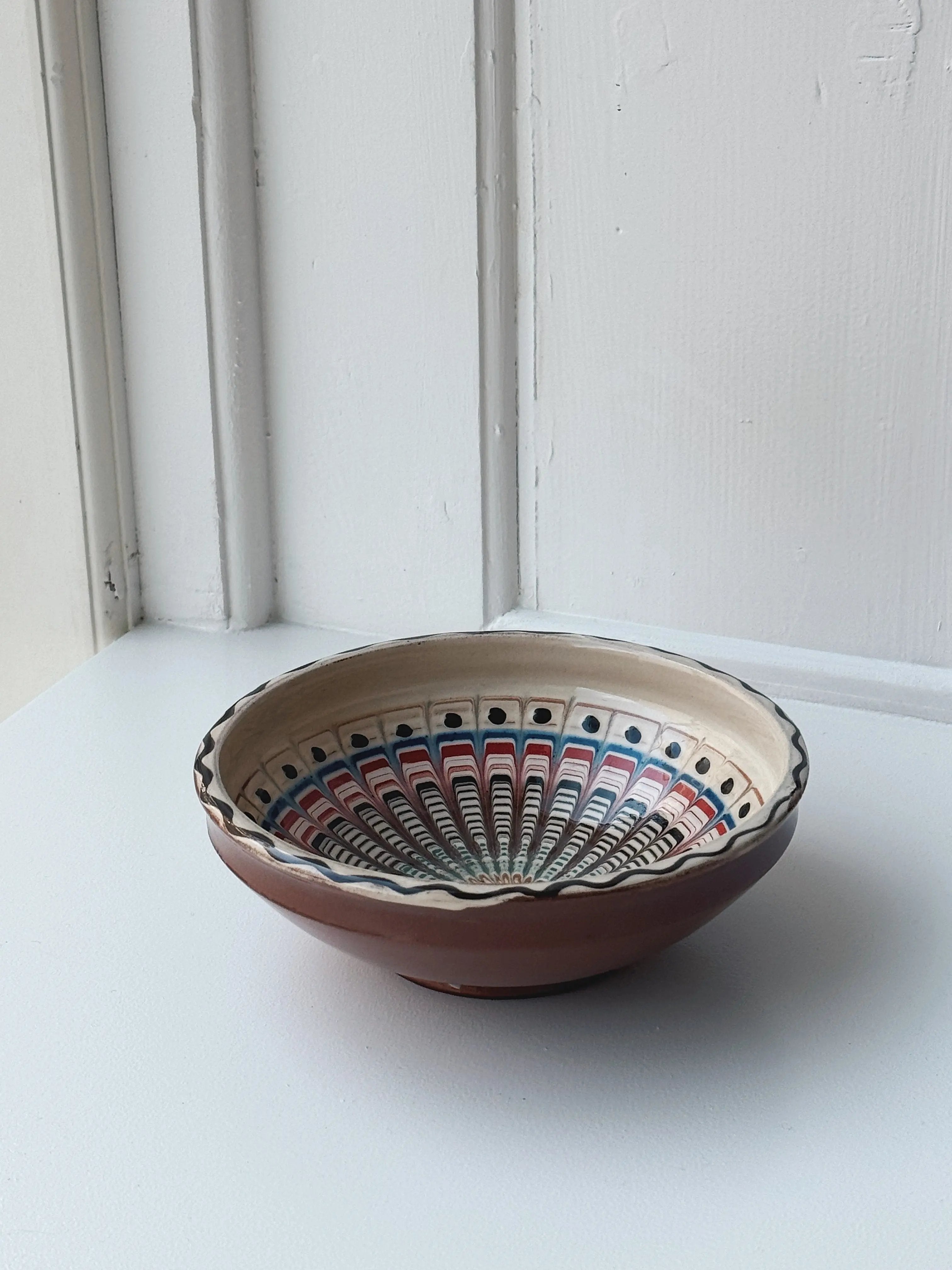 Håndlavet Horezu Skål | No. 12 | Ø 17 cm Studio Hafnia